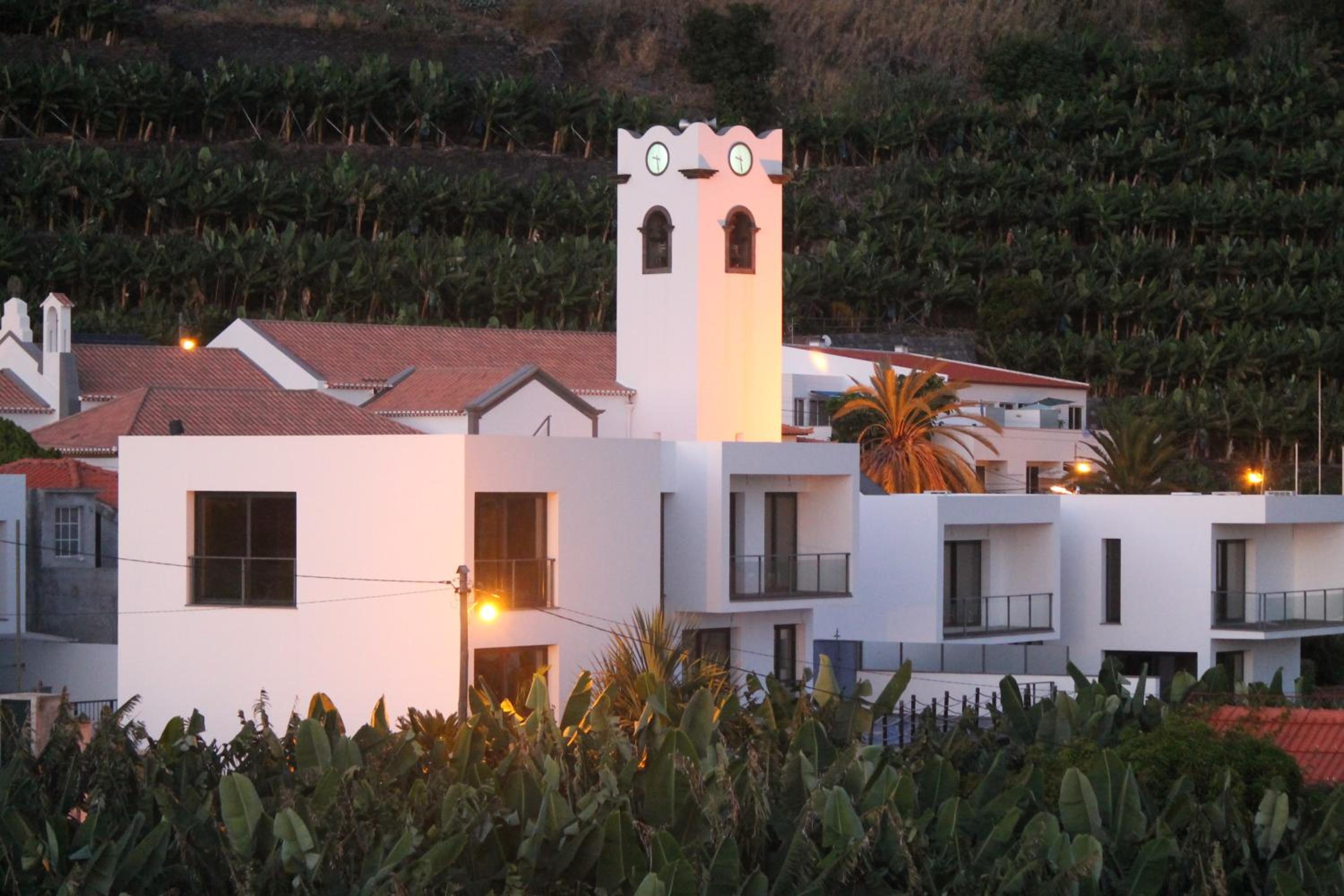 Hotel Penthouse Marina Sol - Image 1