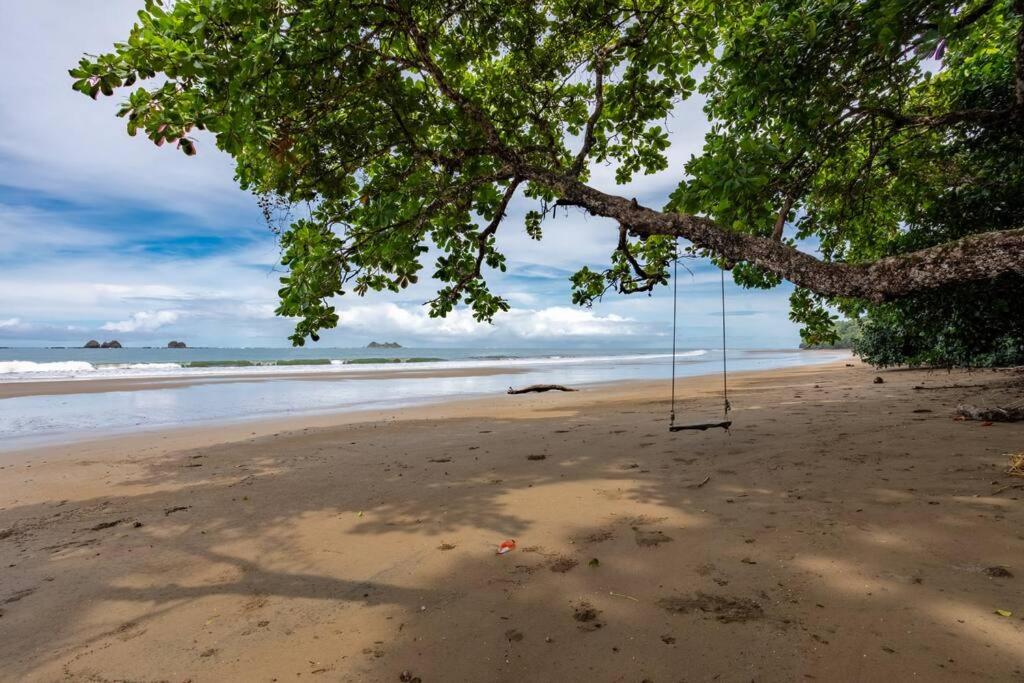 Beachfront Jungle Luxury! 3BD Penthouse Uvita