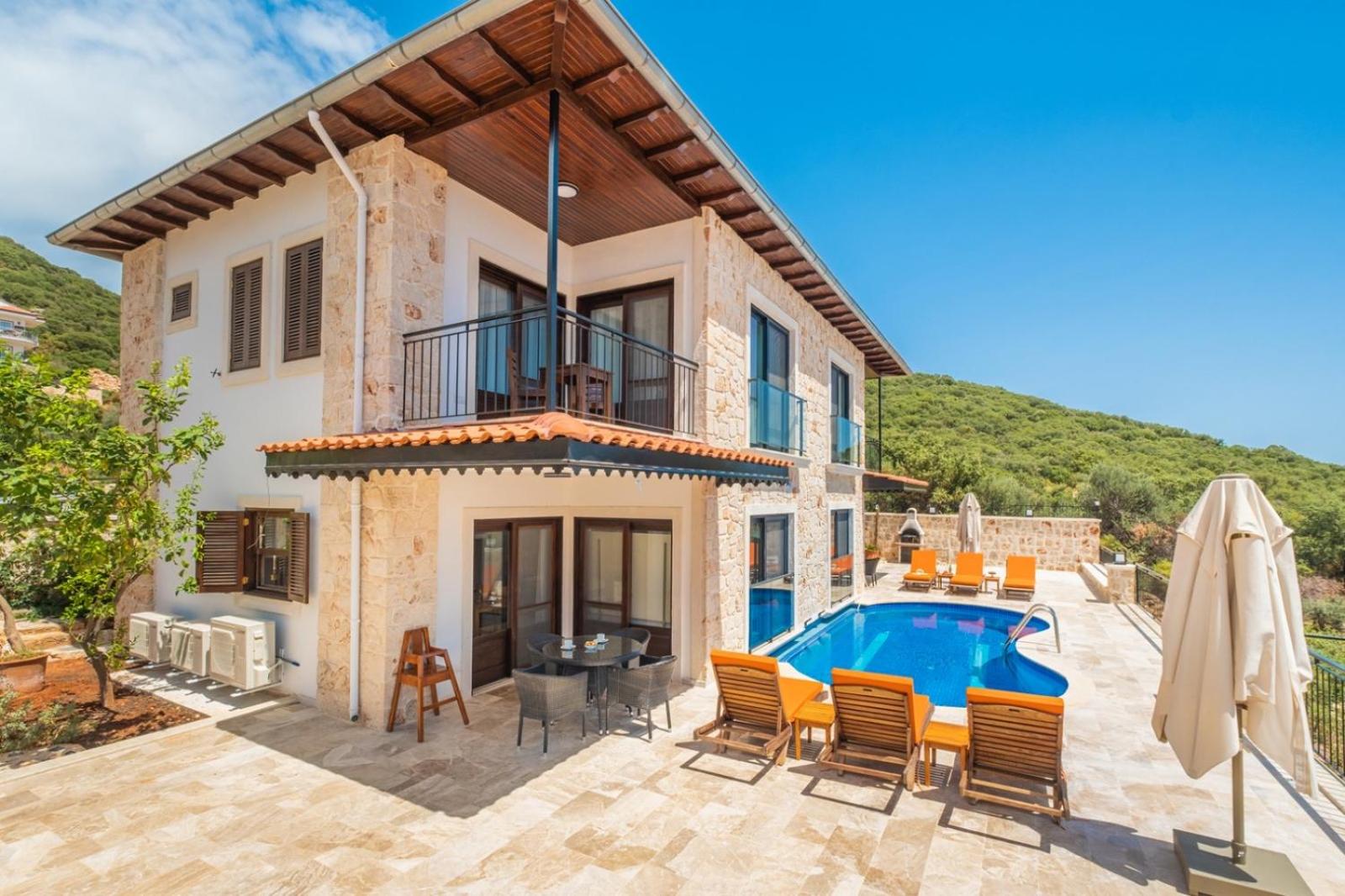 White Garden Villas view 4