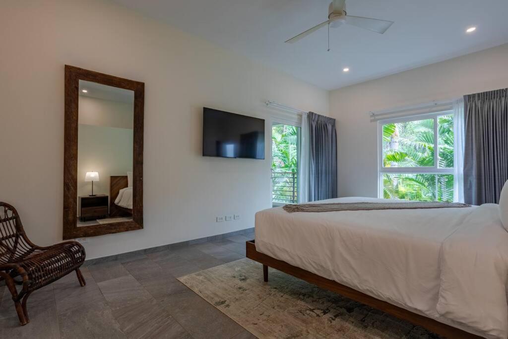 Beachfront Jungle Luxury! 3BD Penthouse Uvita