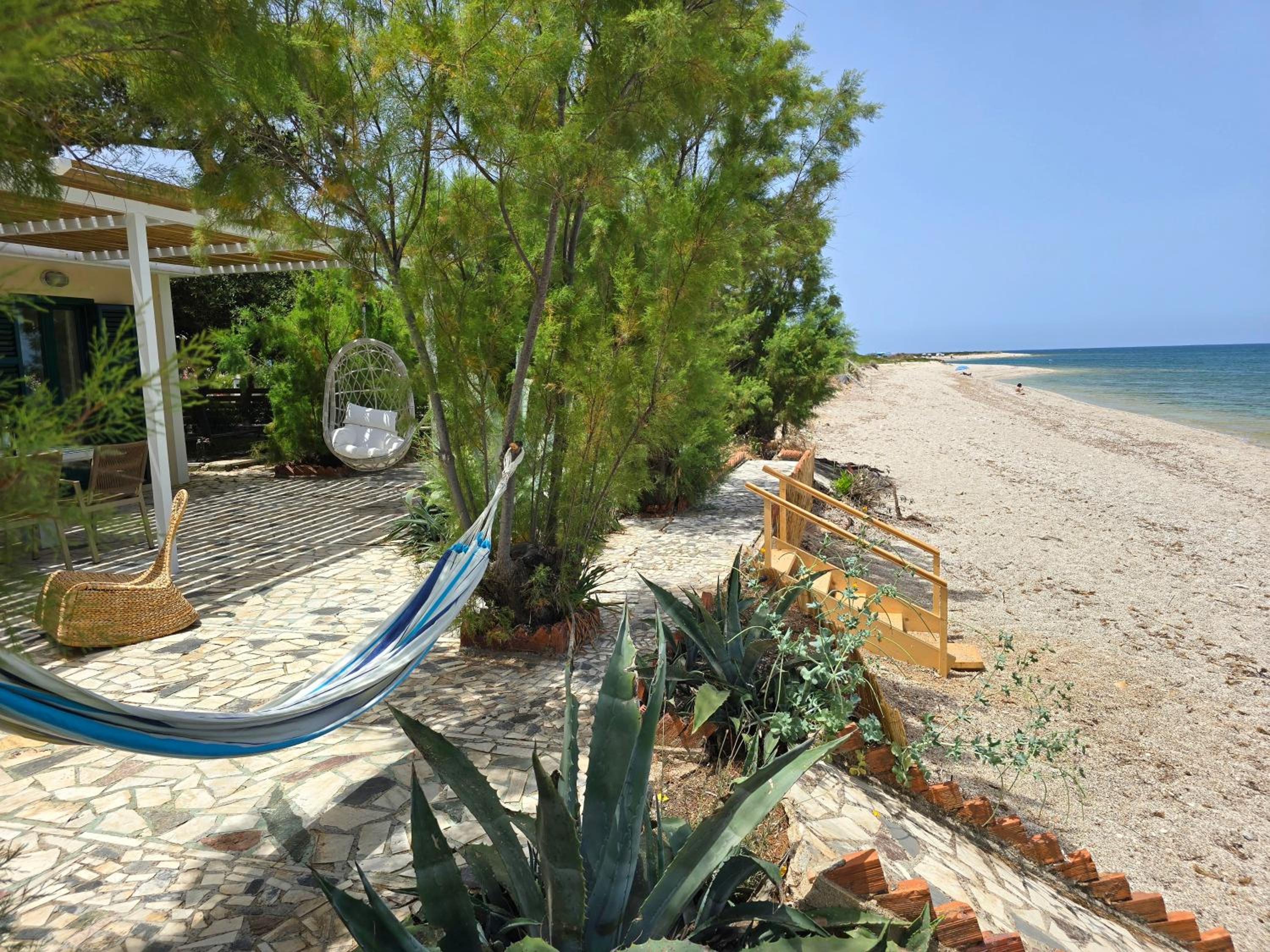 Alos - On the Sand photo 3
