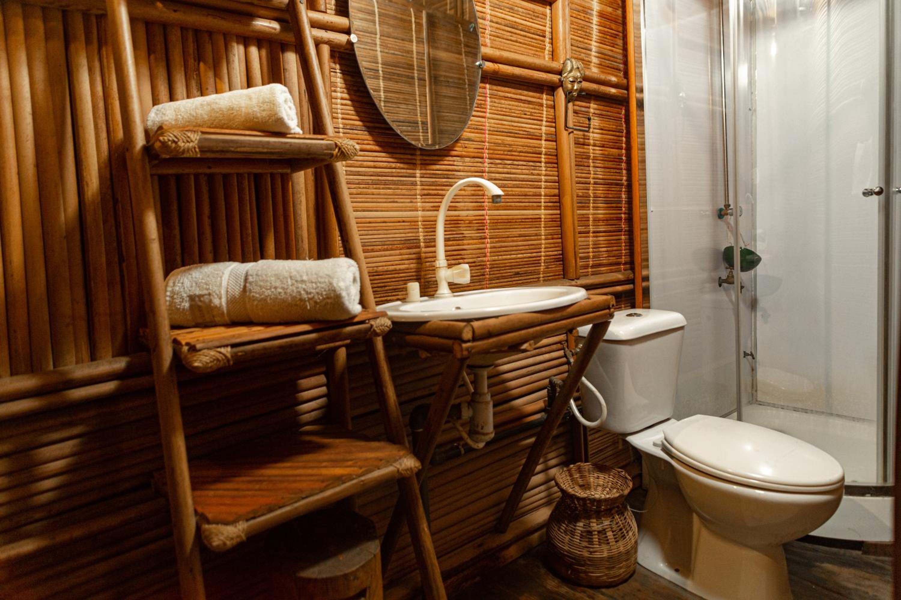 Alafia Lodge