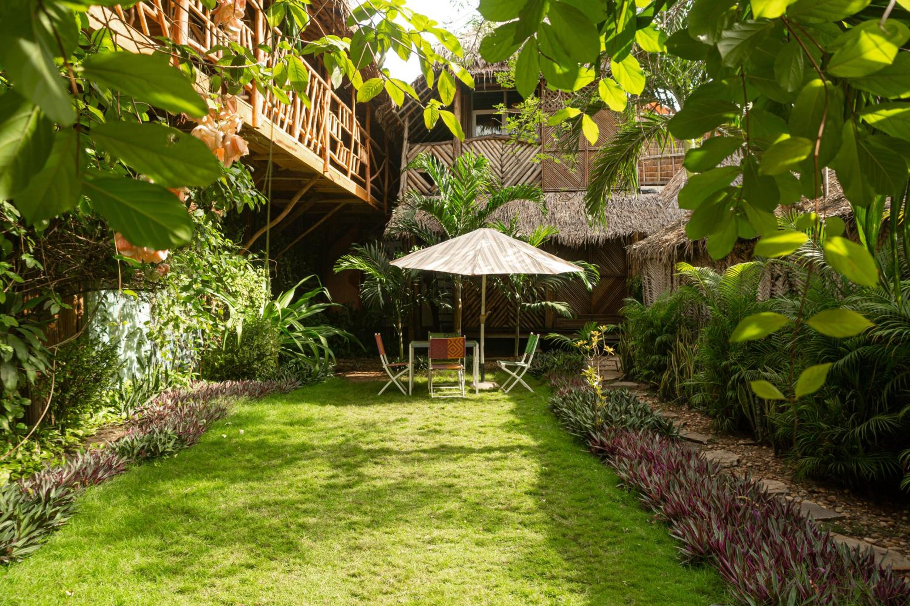 Alafia Lodge