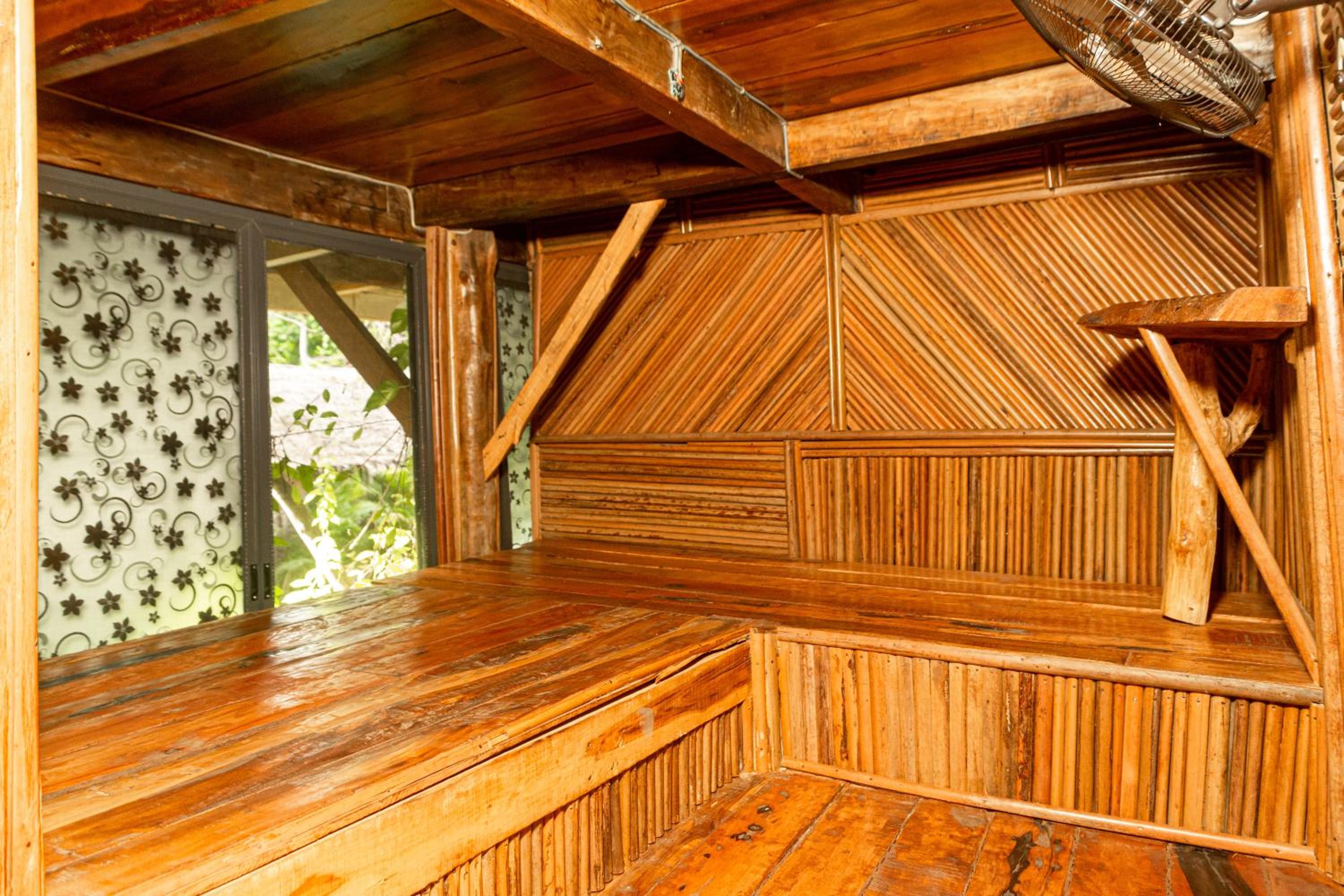 Alafia Lodge