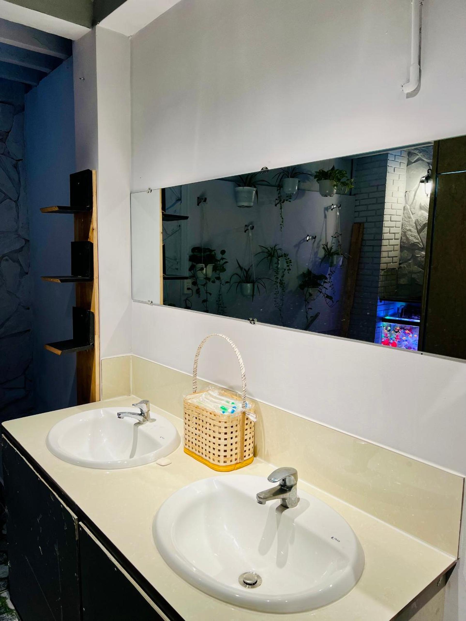 AULE HOSTEl