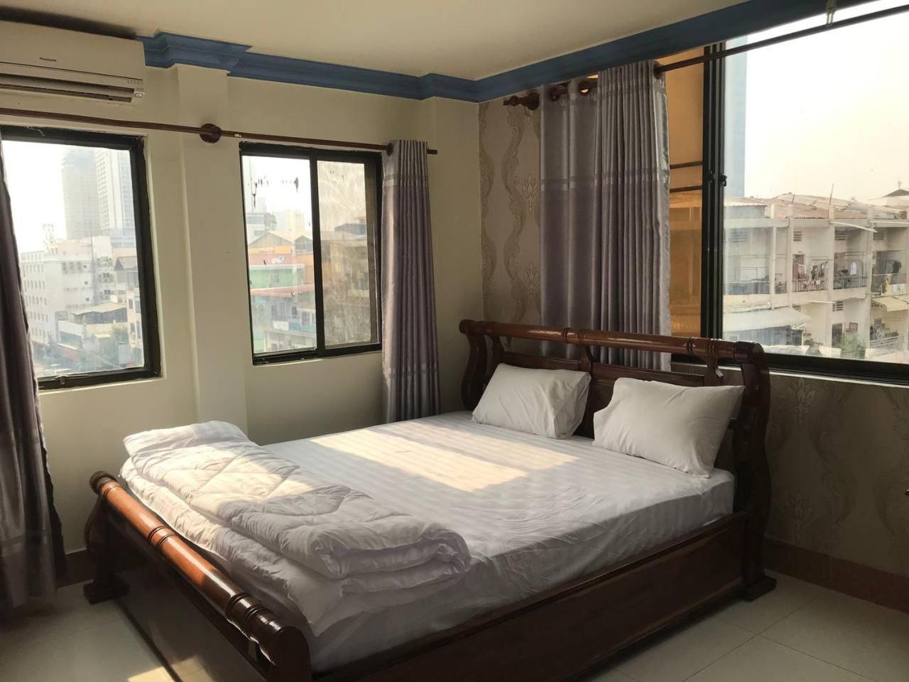 GALAXY Rs HOTEL