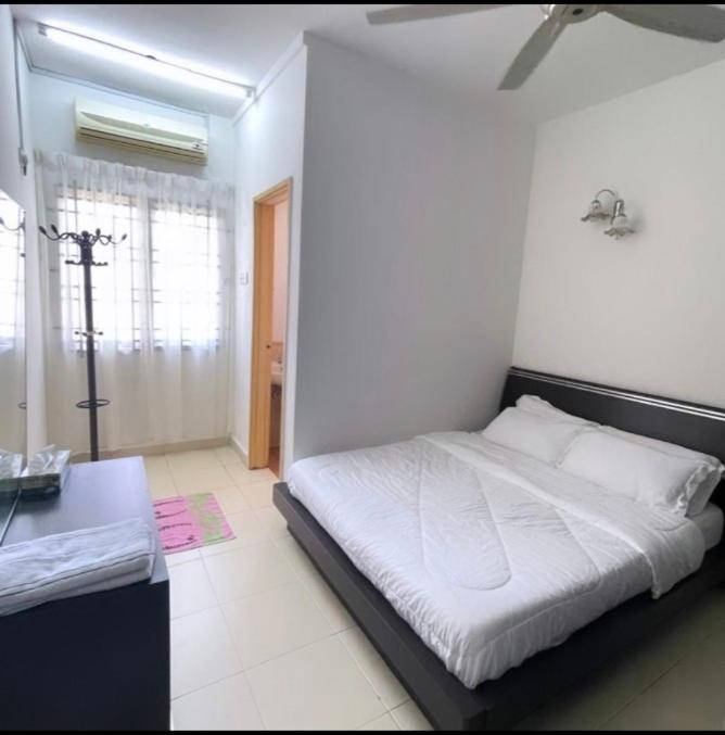 pelangi mall homestay