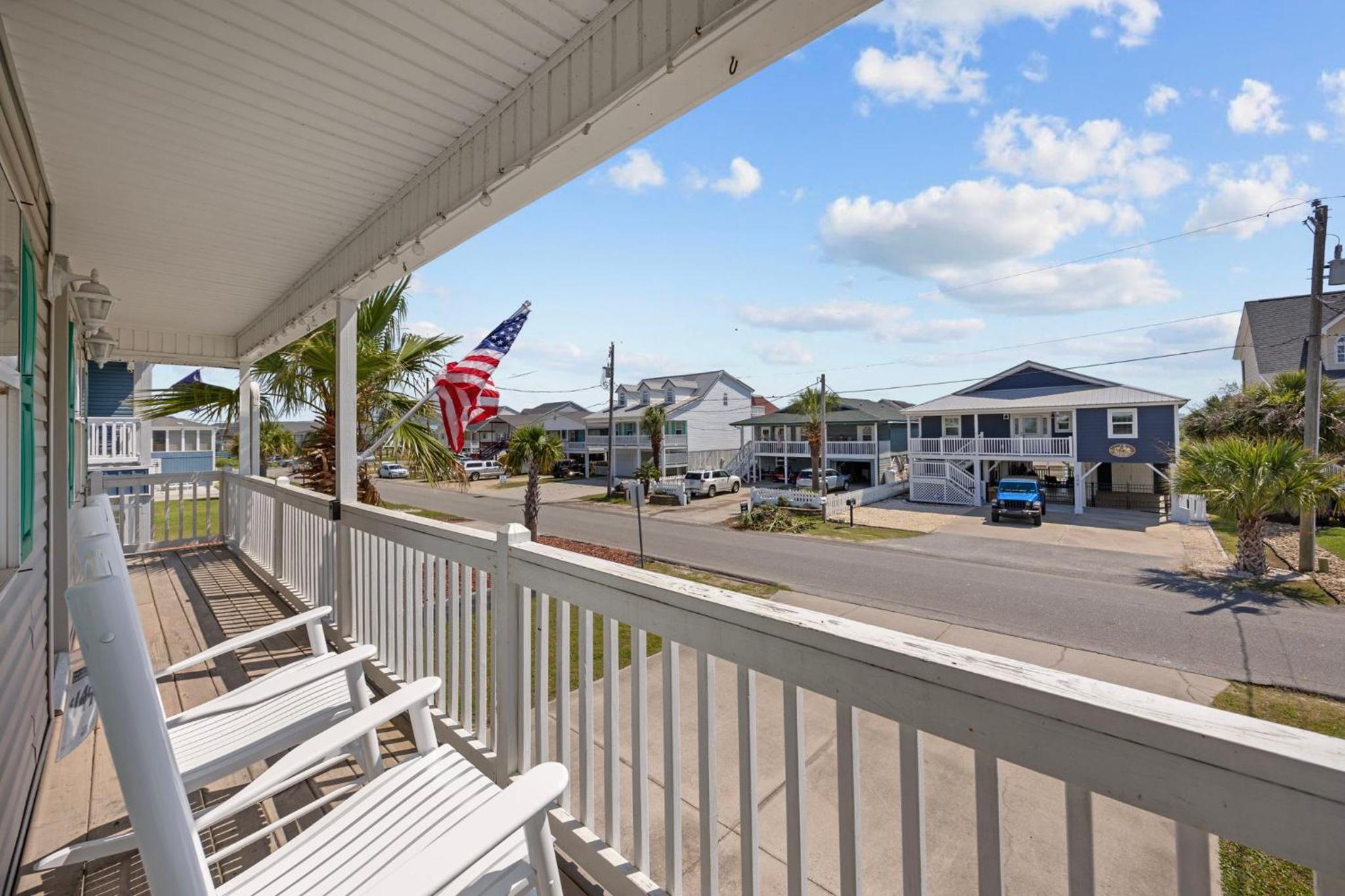 Grove Cove - 1'5 Blocks from Beach- Dog Friendly view 4