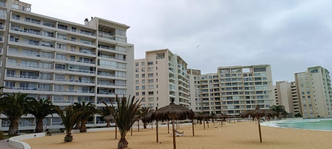 Arena y Mar