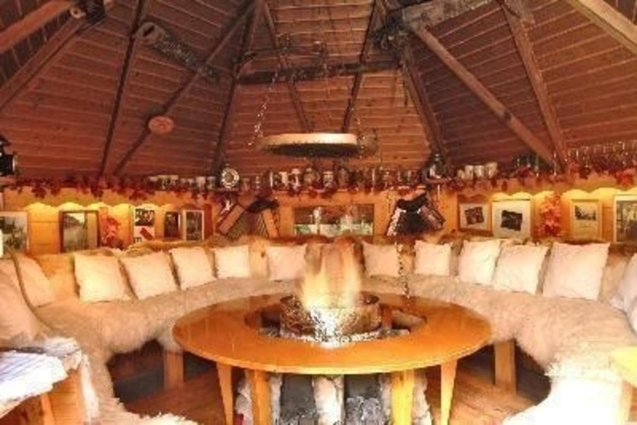 Kleines Appartement mit gepflegtem Garten