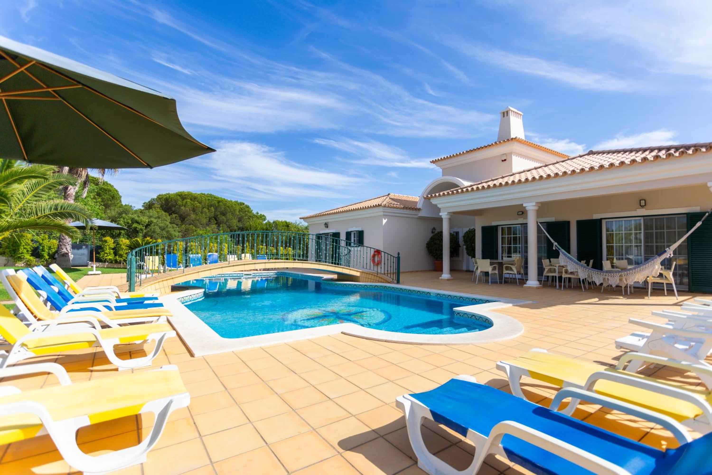 Exceptional Villa with Pool, Tennis Court, Games Room view 5