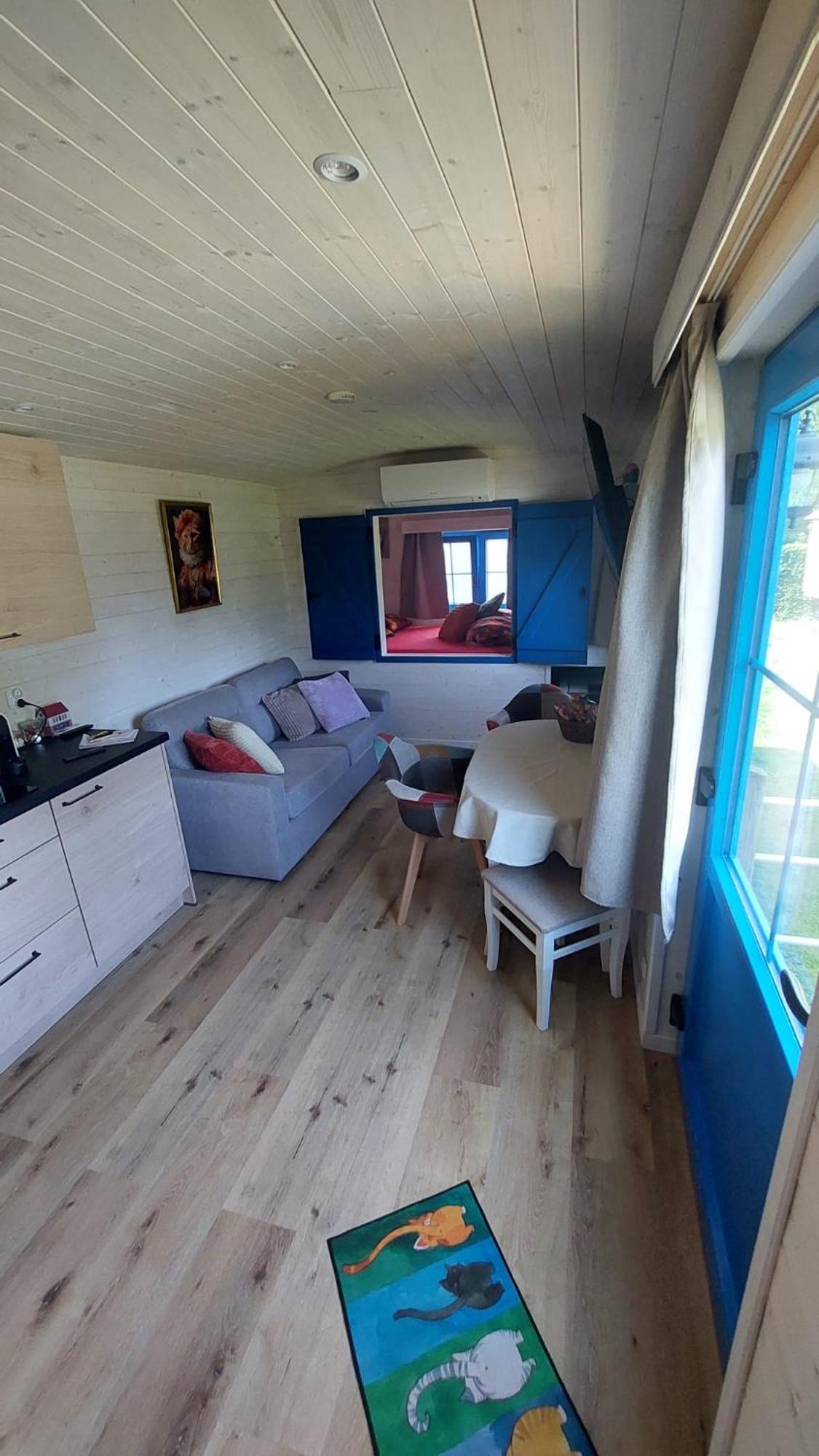 Puck B&B Babbita