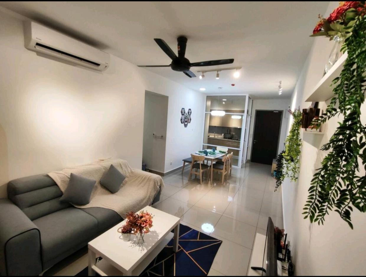 7INN VELOCITY MRT (M Vertica)Free Wifi