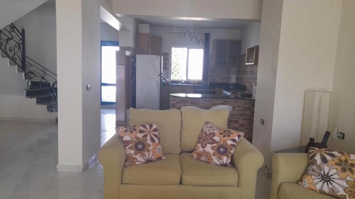 Mountain View North Coast Vila for Families Only