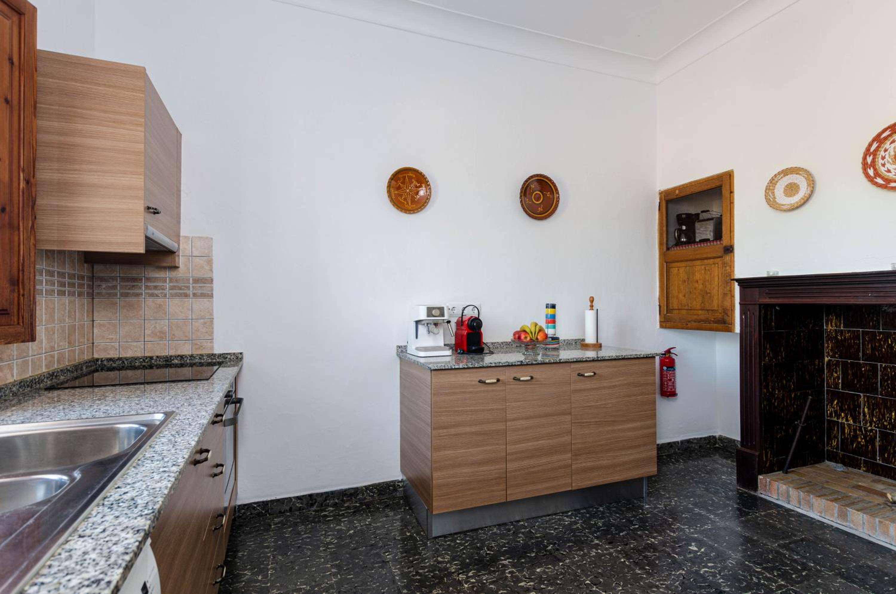 YourHouse Can Galeri villa