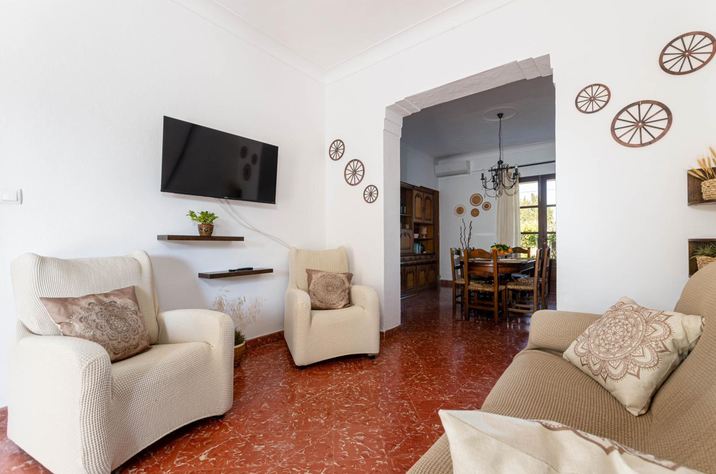YourHouse Can Galeri villa