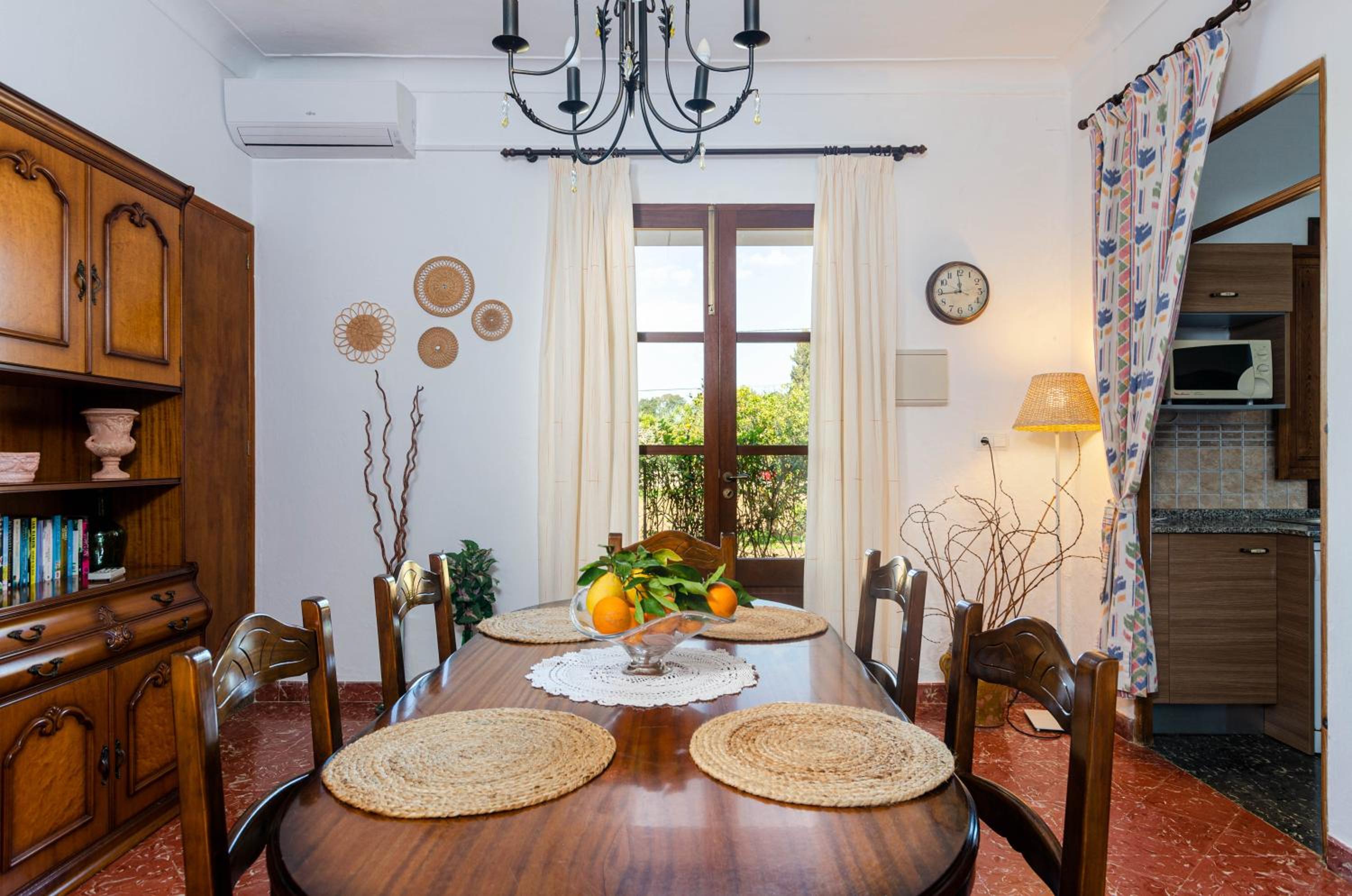 YourHouse Can Galeri villa
