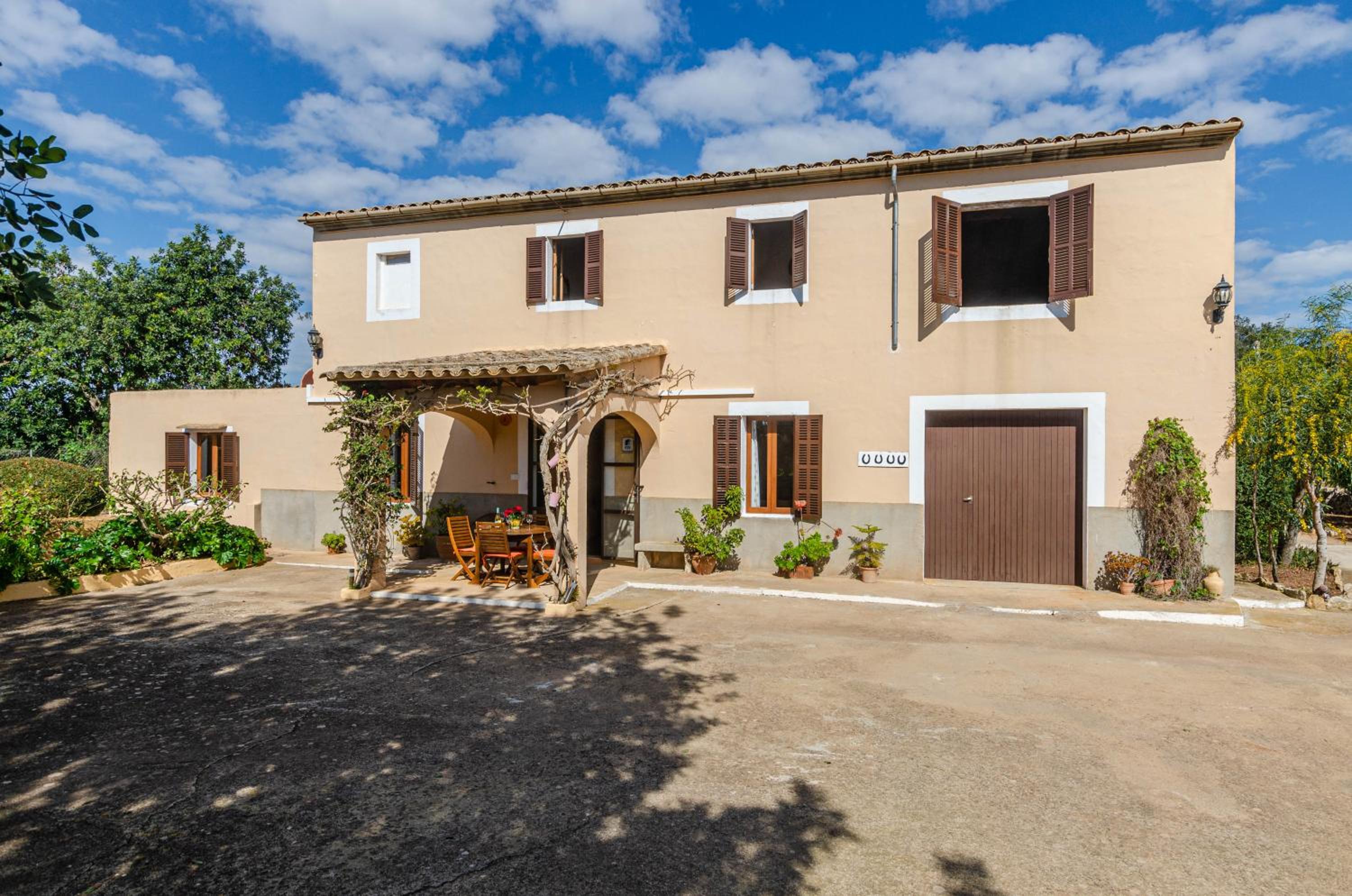 YourHouse Can Galeri villa