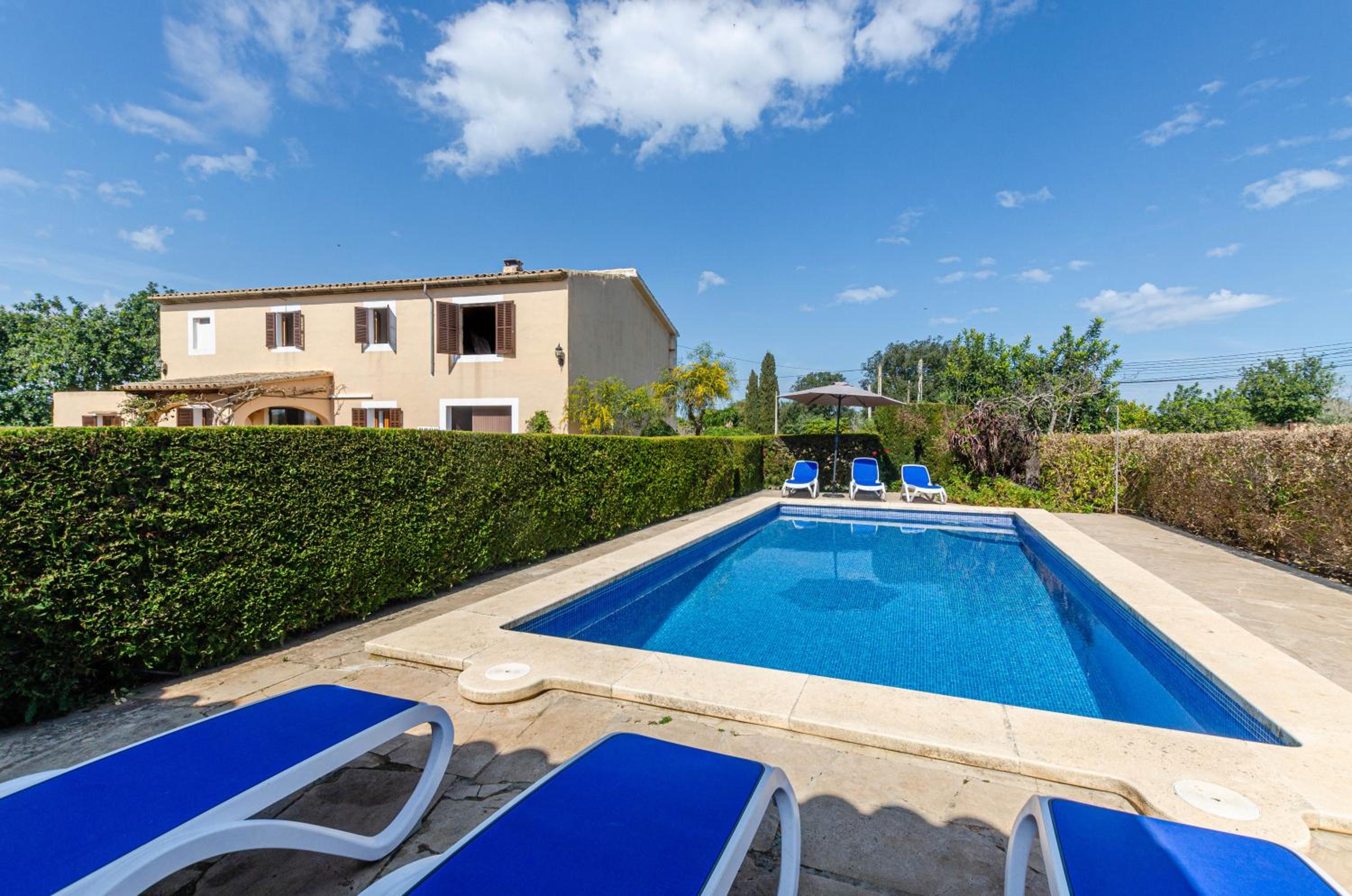 YourHouse Can Galeri villa