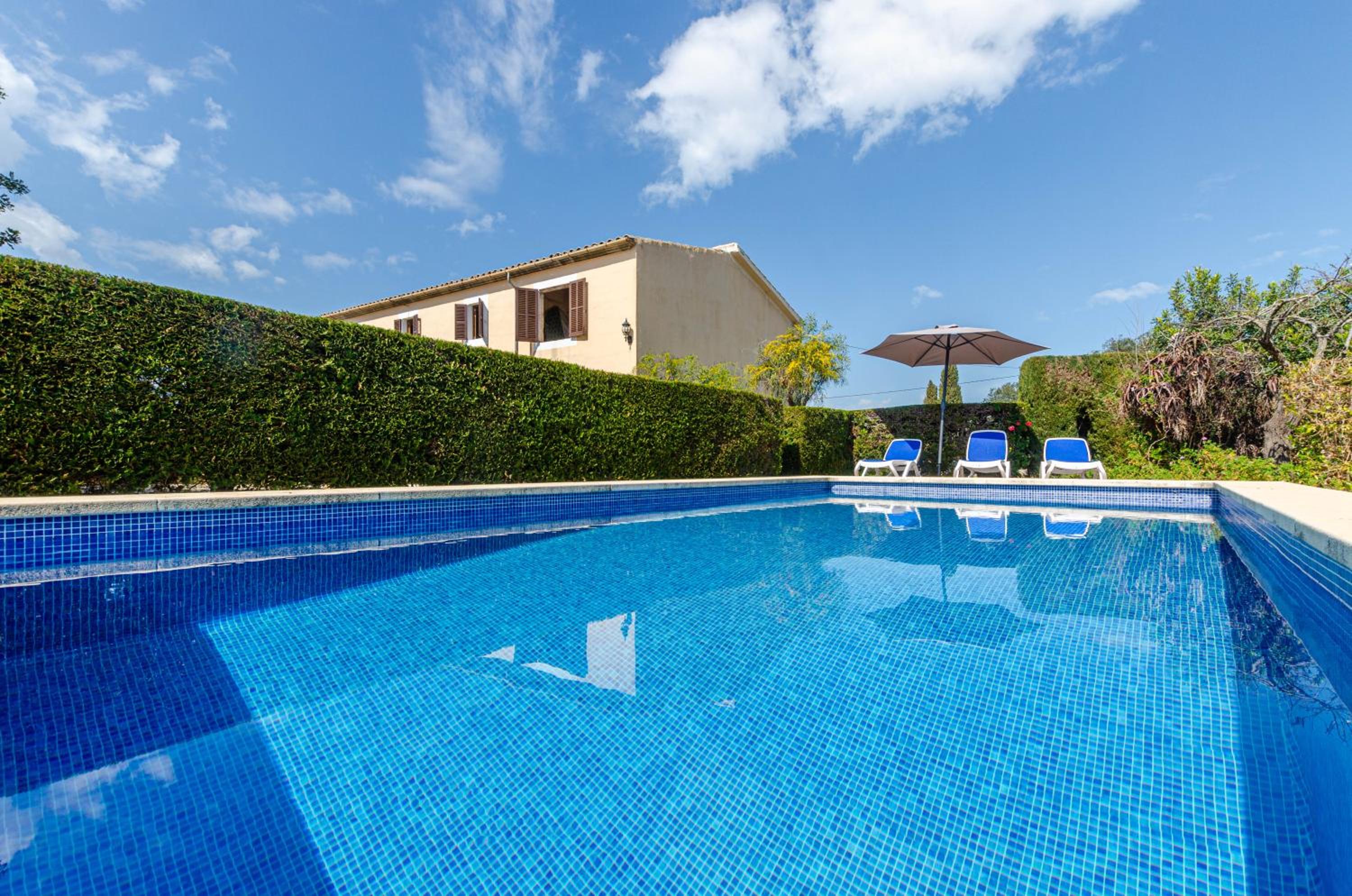 YourHouse Can Galeri villa