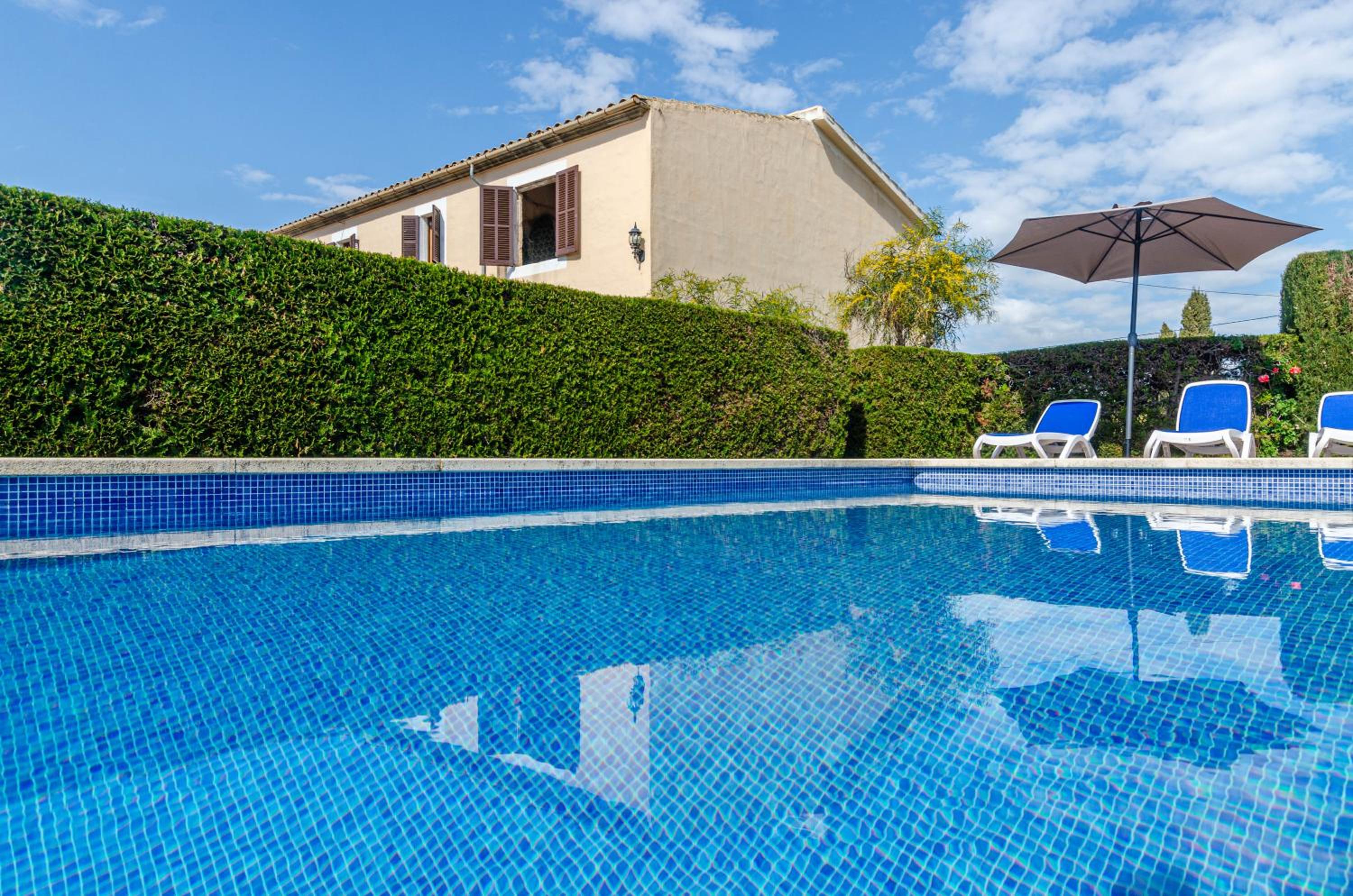 YourHouse Can Galeri villa