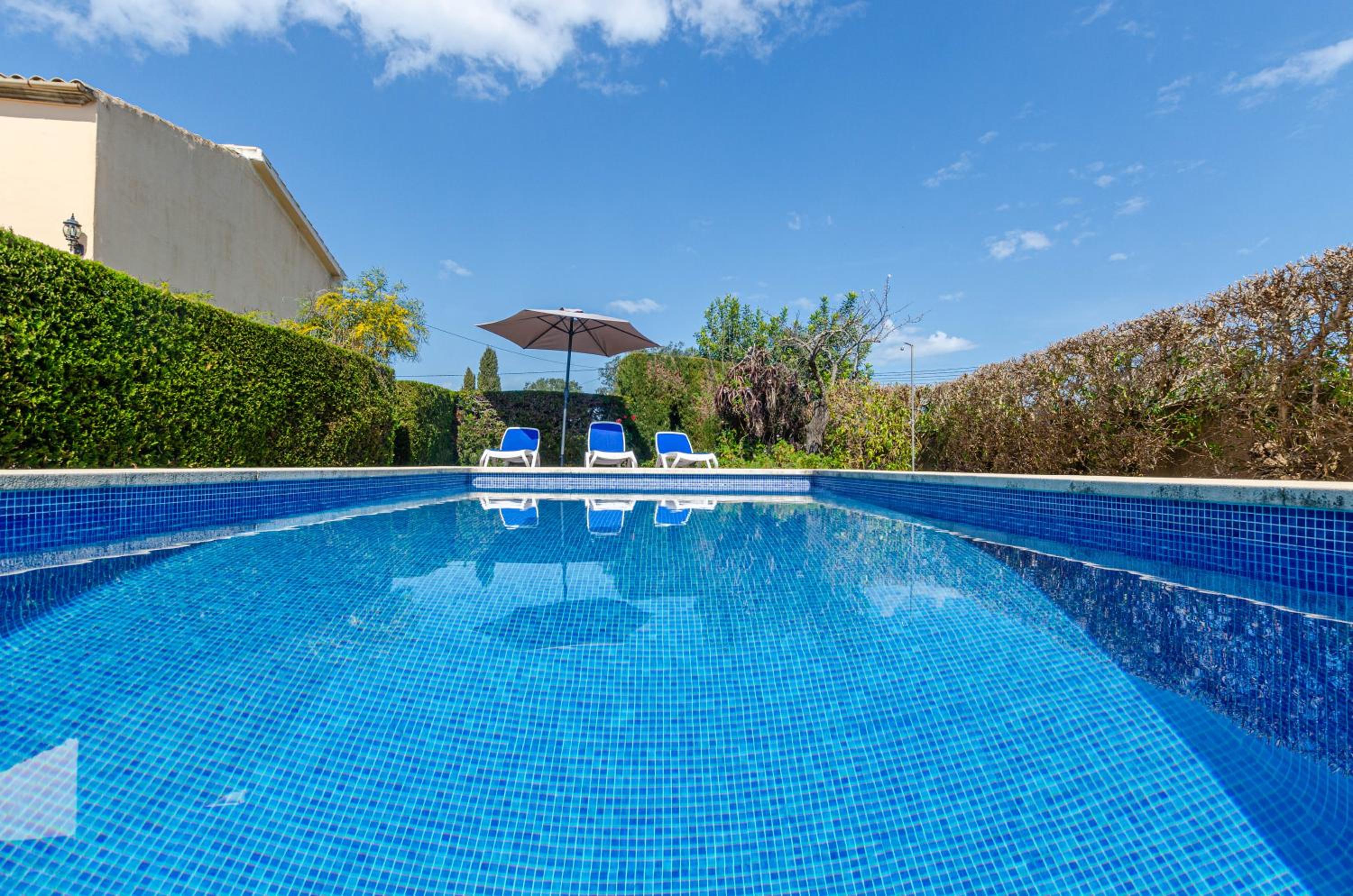YourHouse Can Galeri villa