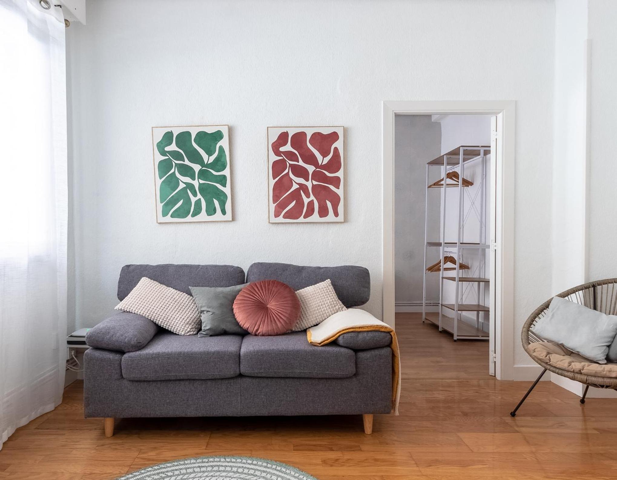 Unamuno, al lado del Casco Viejo