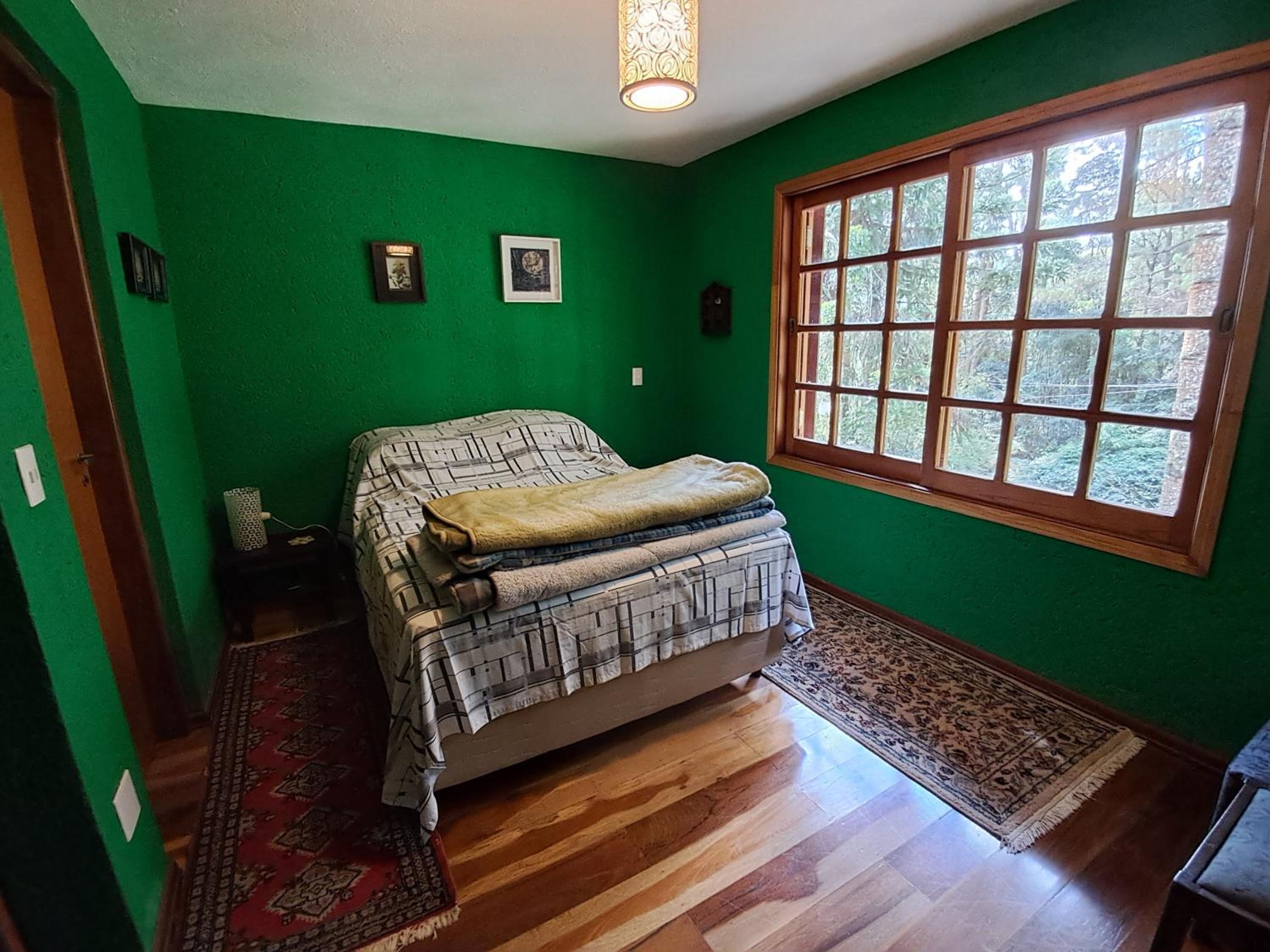 CASA EM MONTE VERDE CHARME E CONFORTO