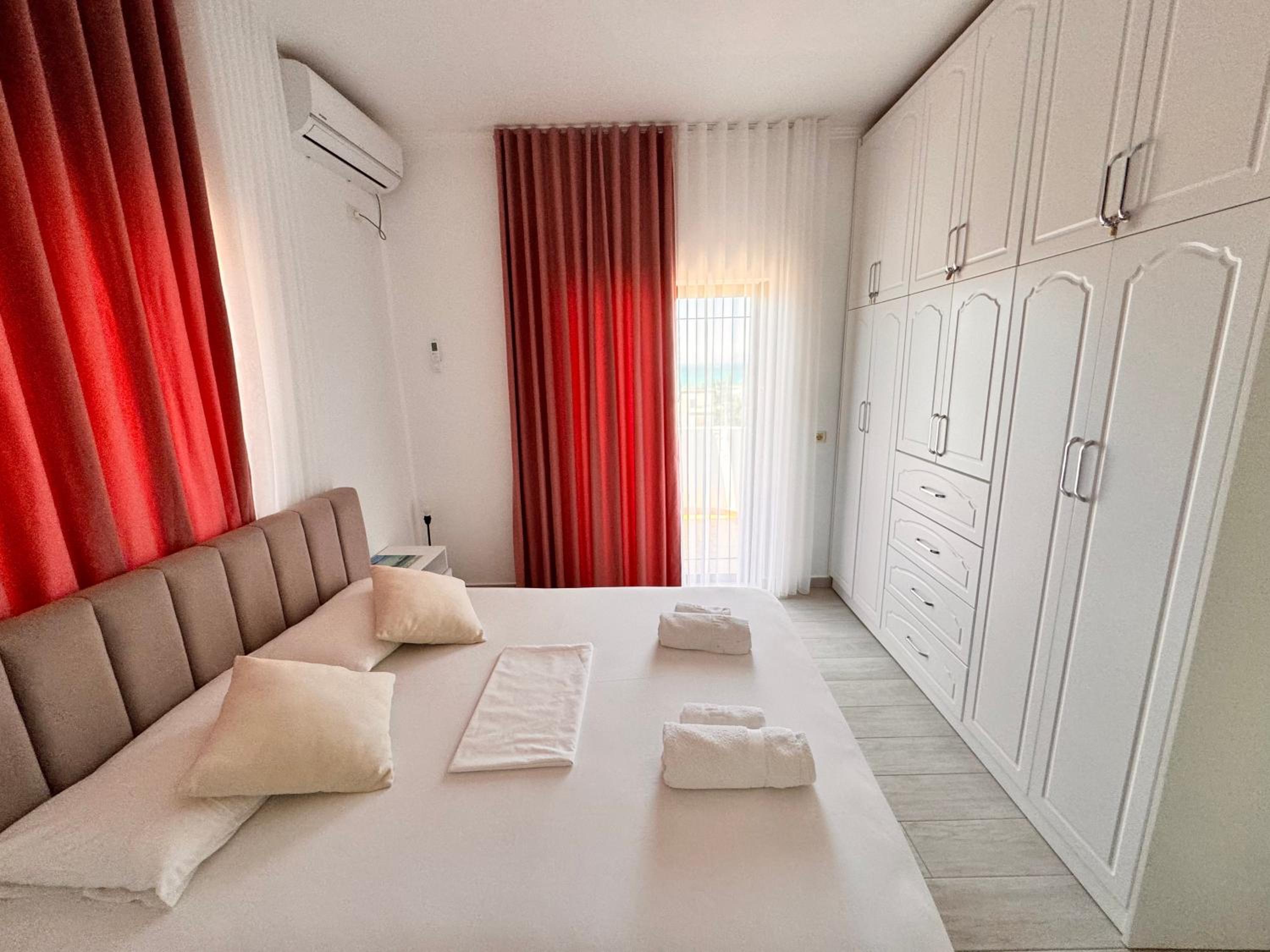 Dine Hotel