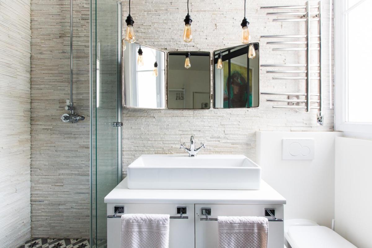 Romantic Artist Room Montmartre Bed & Breakfast