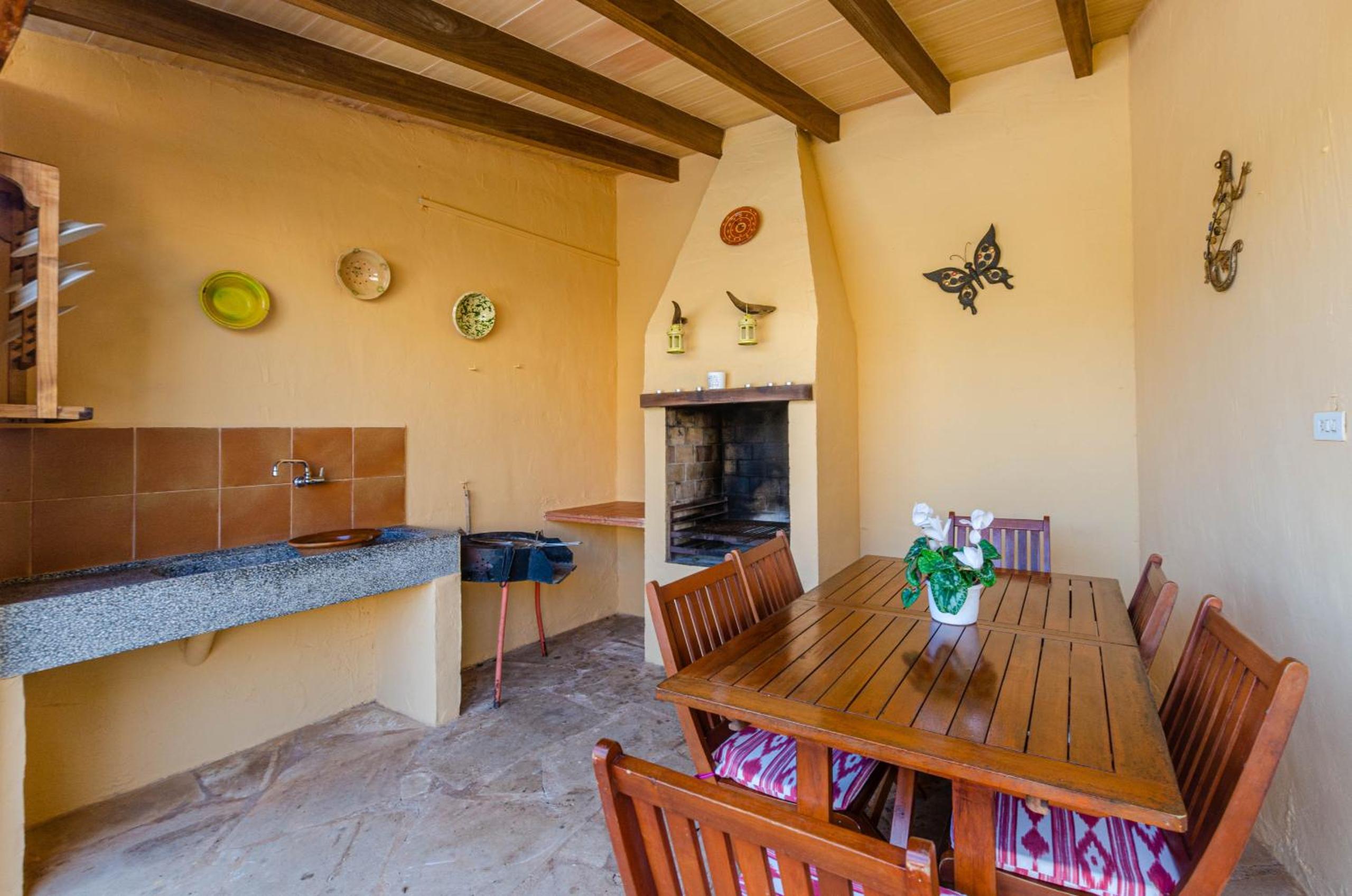 YourHouse Can Galeri villa