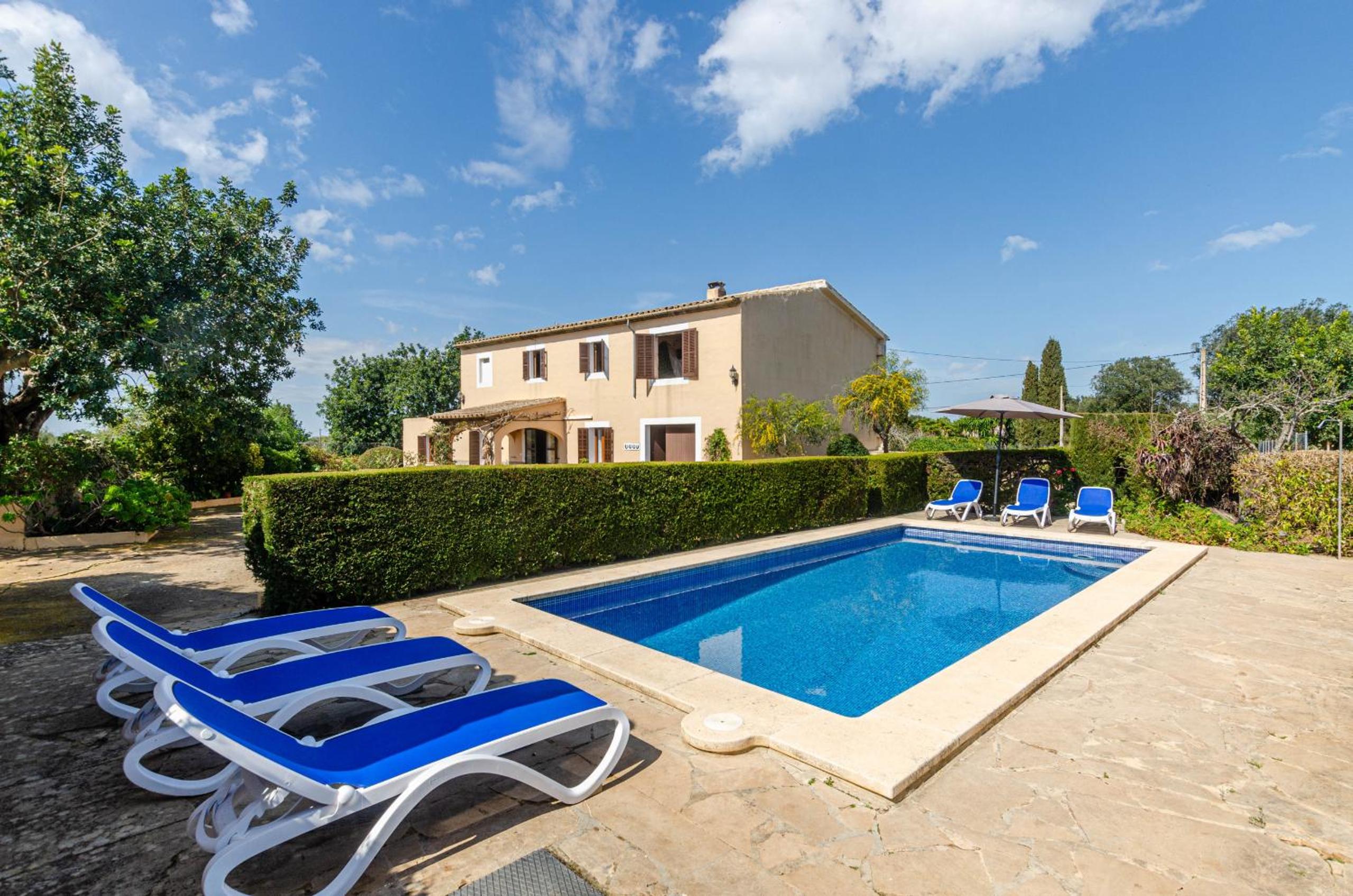 YourHouse Can Galeri villa