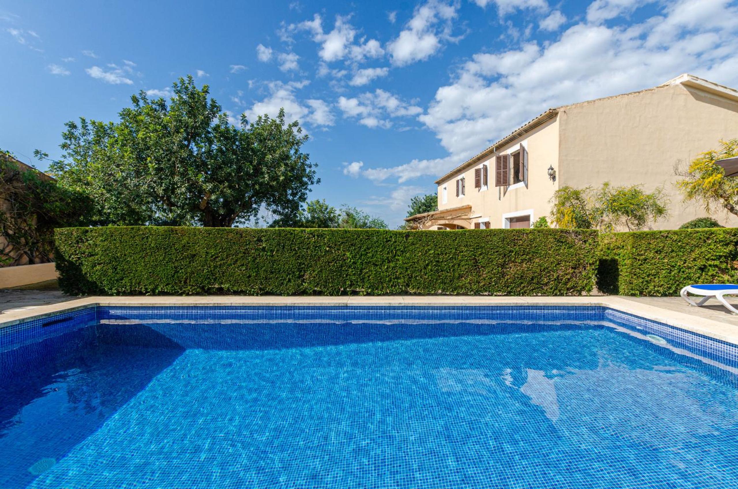 YourHouse Can Galeri villa