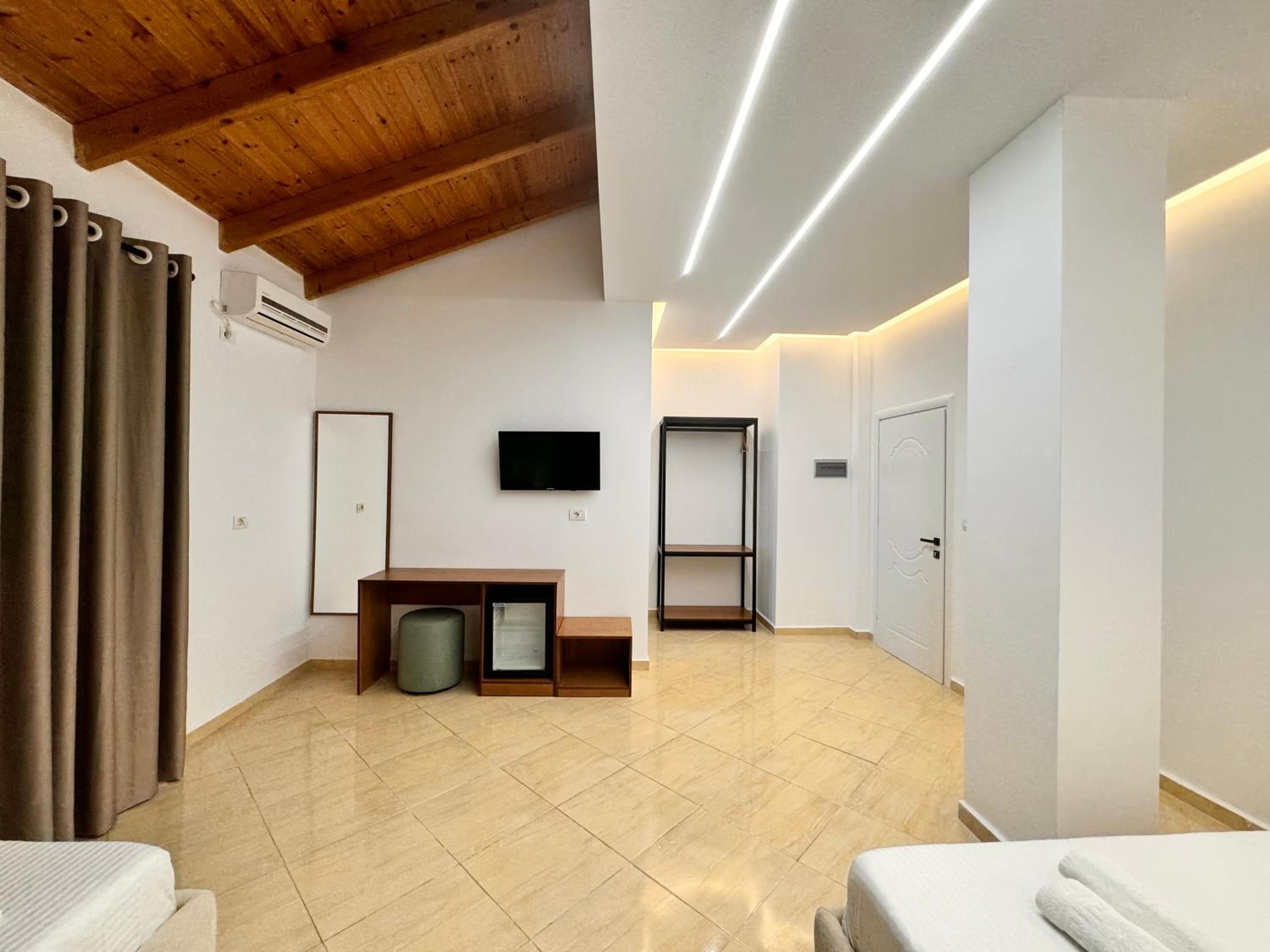 Dine Hotel