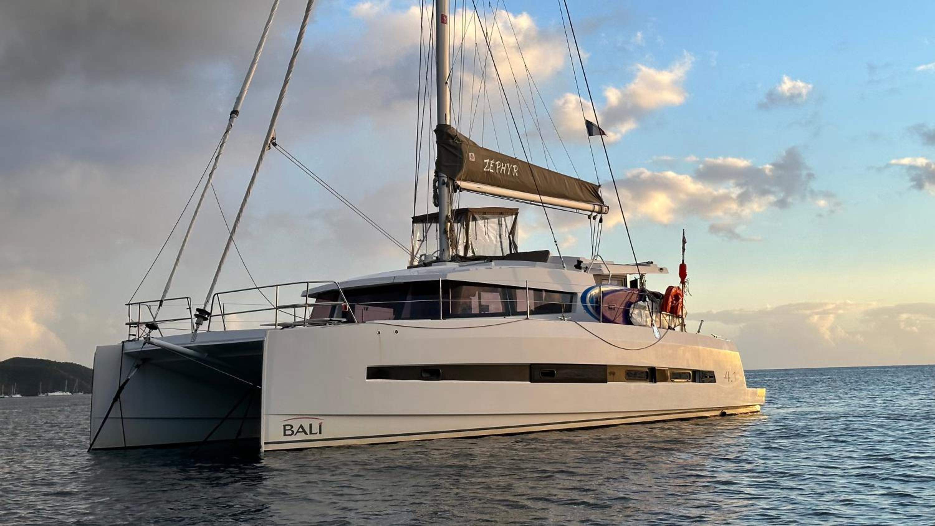 Tintamarre exclusive dinner and night at anchor view 3