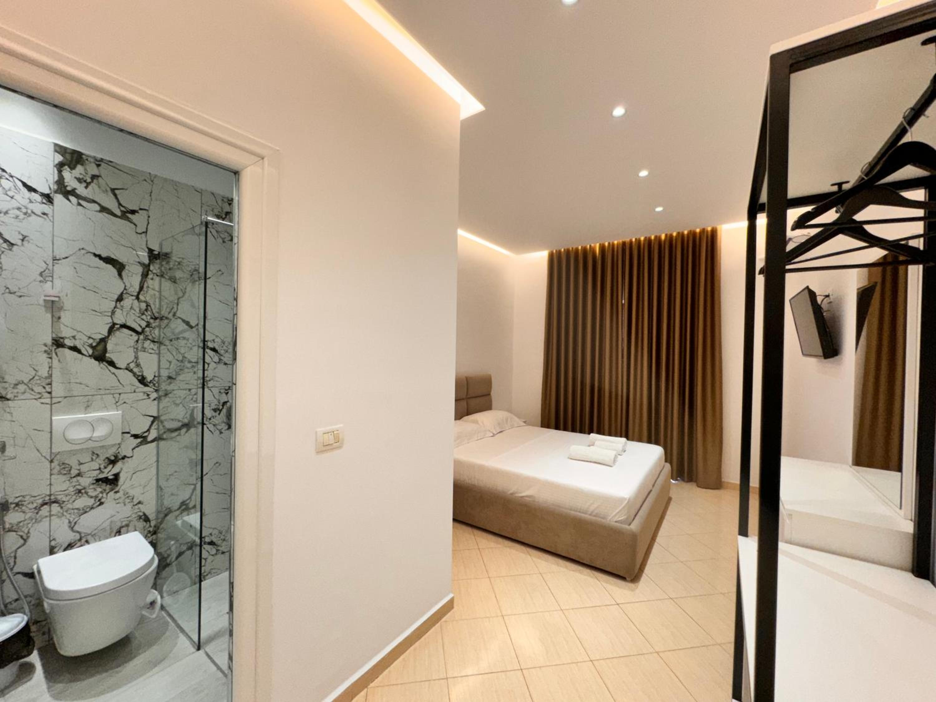 Dine Hotel
