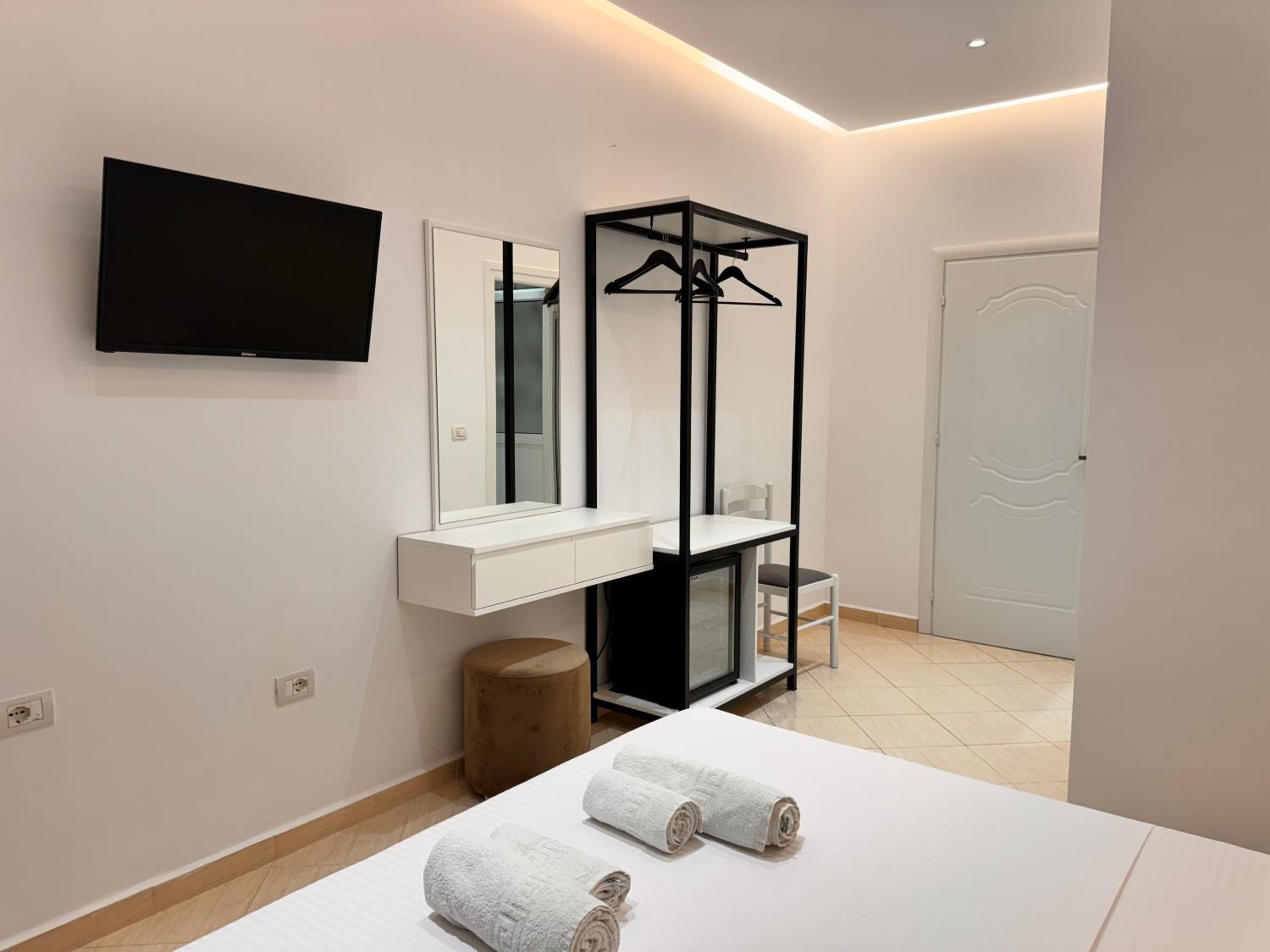 Dine Hotel