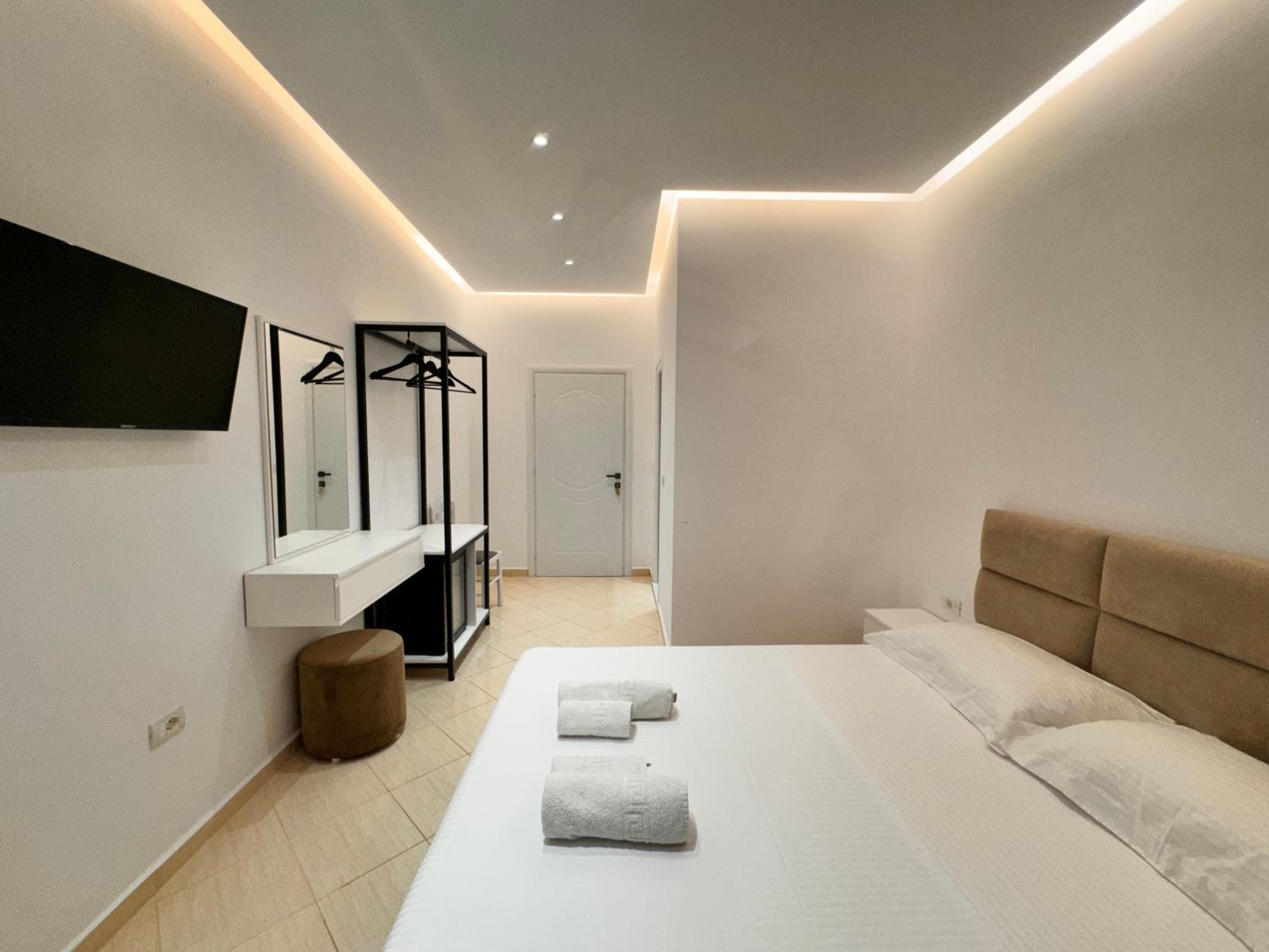 Dine Hotel