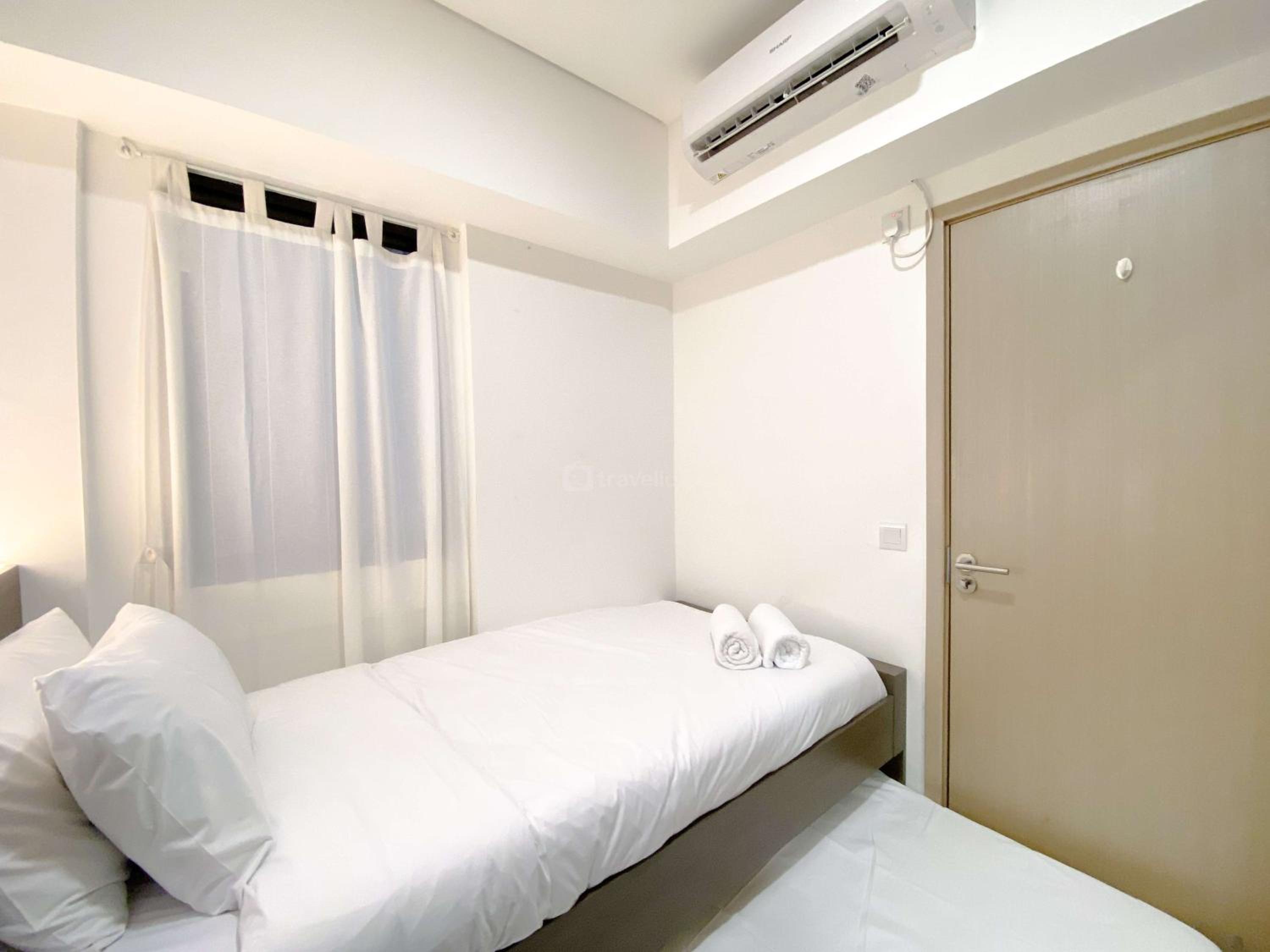 Best Deal and Comfy 2BR at Meikarta Apartment By Travelio view 4