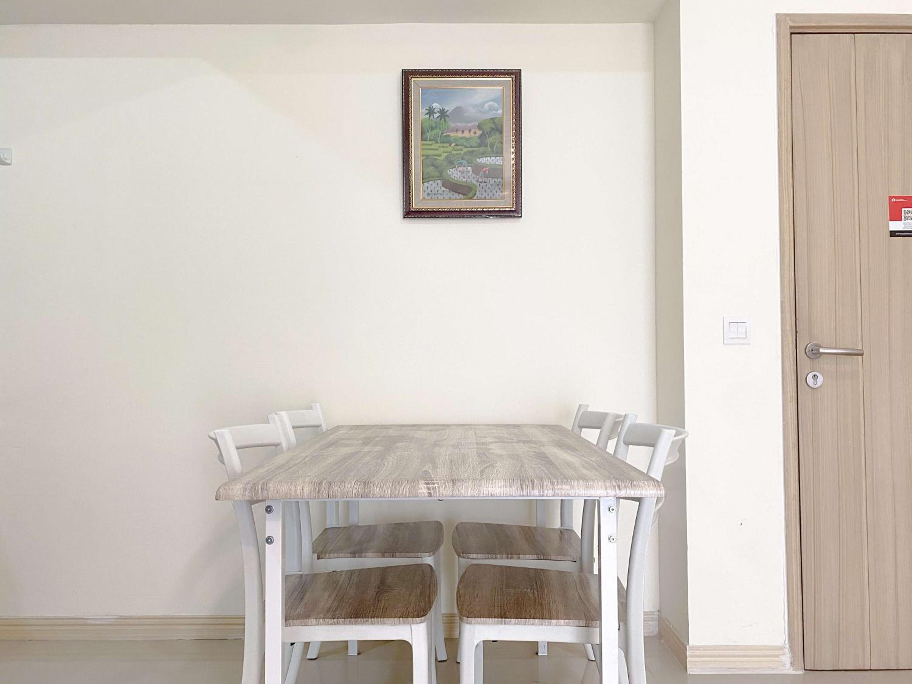 Comfortable and Spacious 3BR Meikarta Apartment By Travelio