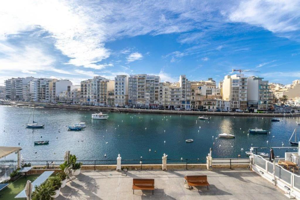 St Julians Seafront photo 4