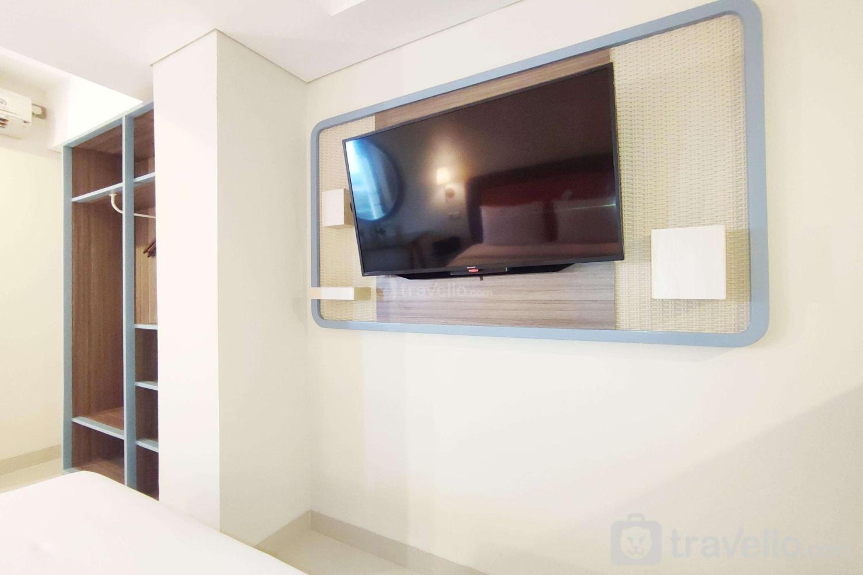 Elegant and Homey Studio at Marquis de Lafayette Apartment By Travelio view 5