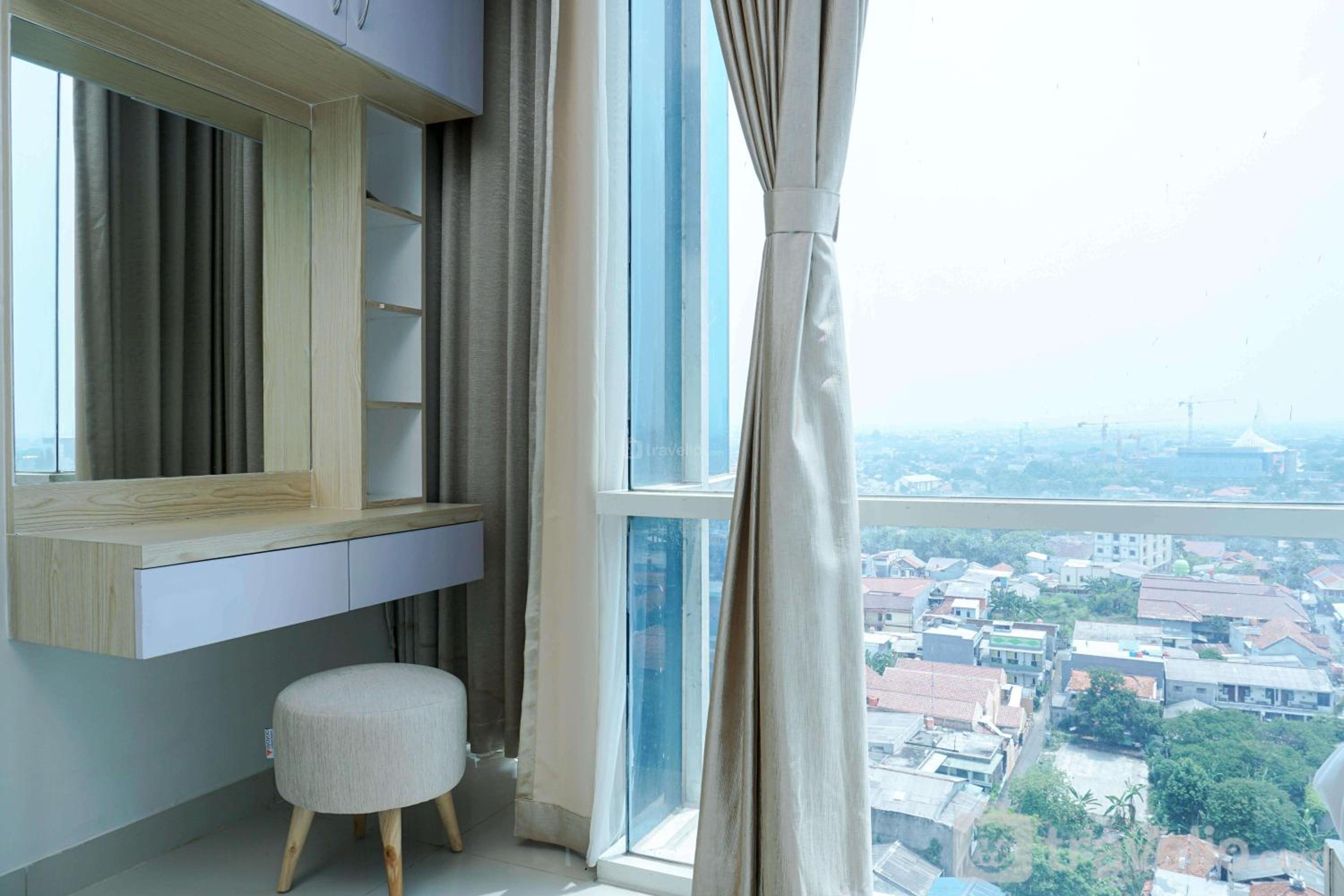 Cozy Minimalist 2BR with City View at Atlanta Apartment By Travelio view 4