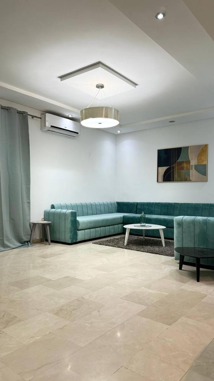 luxury Apartment Near Stadium and Airport view 3