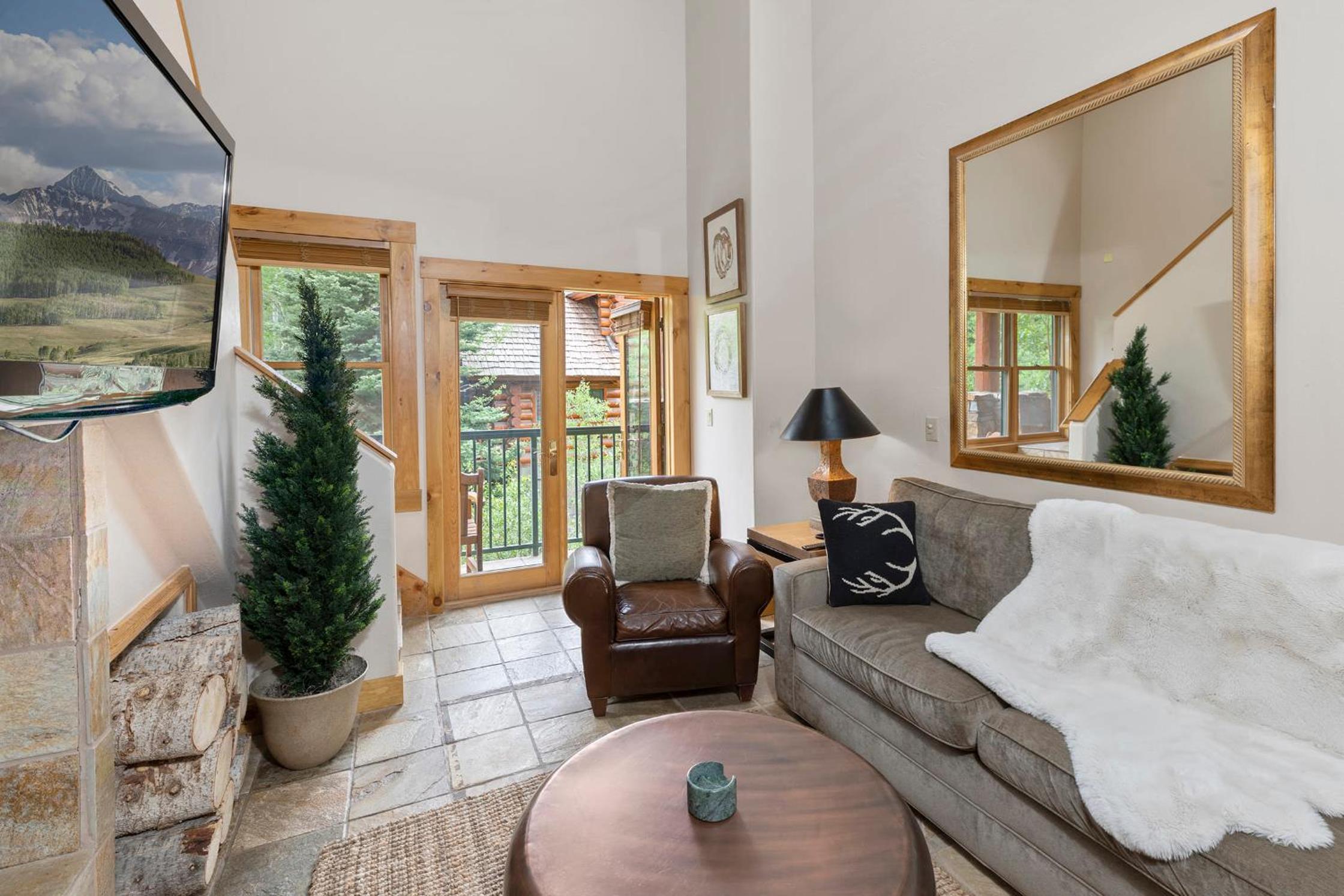 2 BR Condominium - Luxury Skiin and out (rare to find) view 3