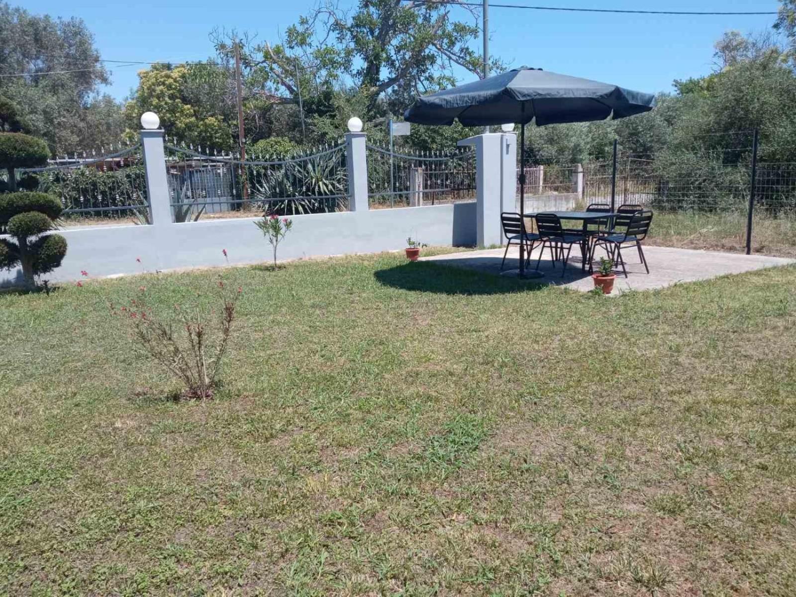 Gold Crest House Vrasna view 3