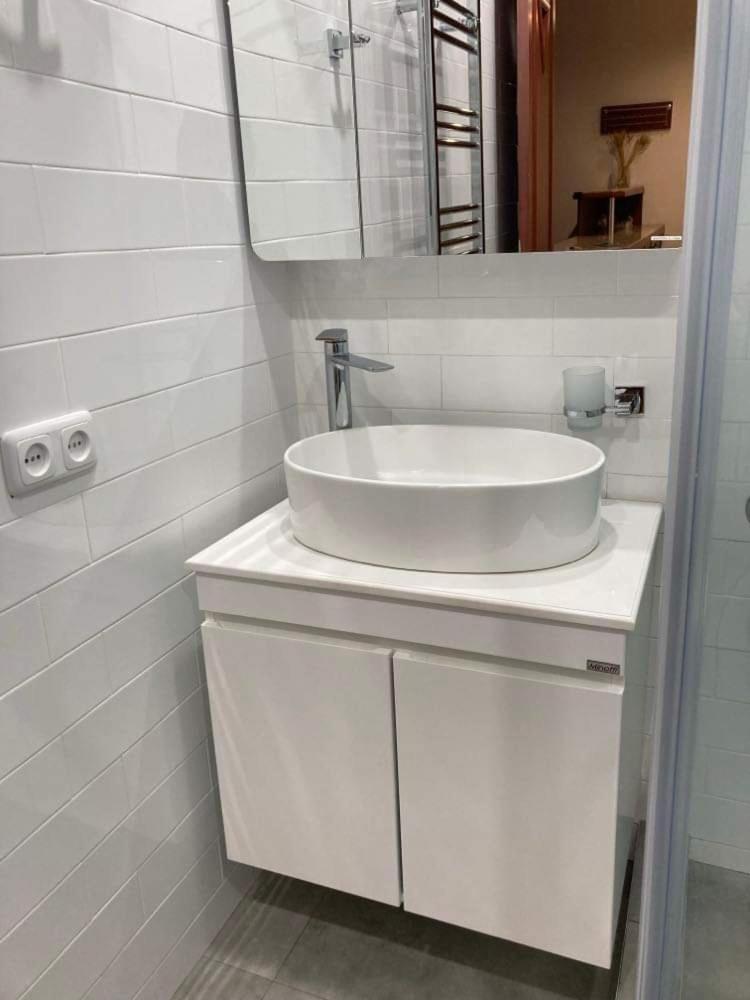 Spacious & Stylish Central Studio
