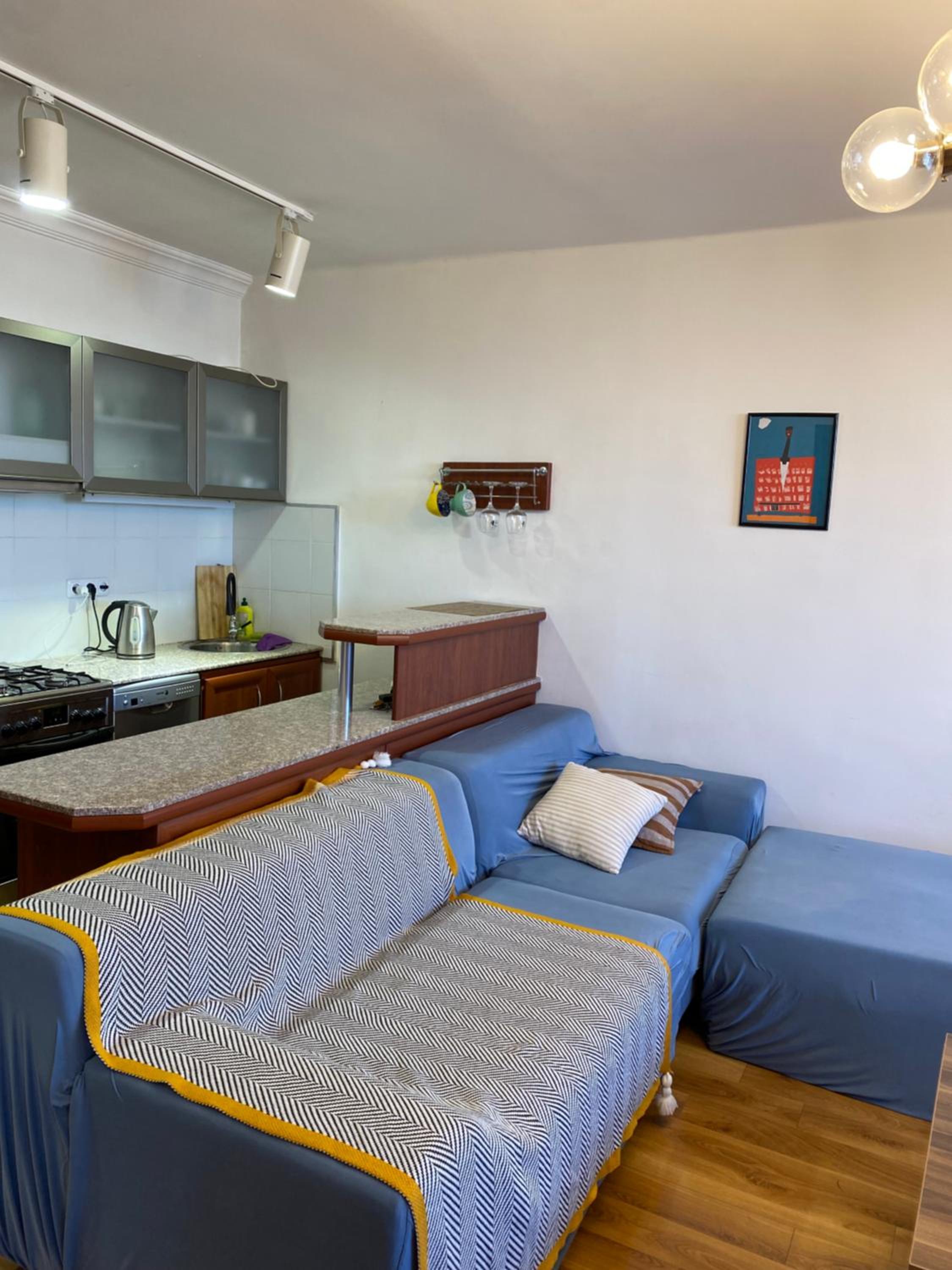 Spacious & Stylish Central Studio