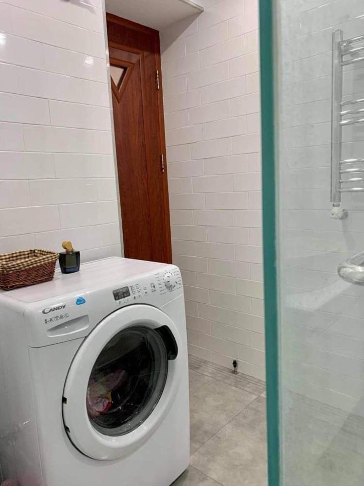 Spacious & Stylish Central Studio