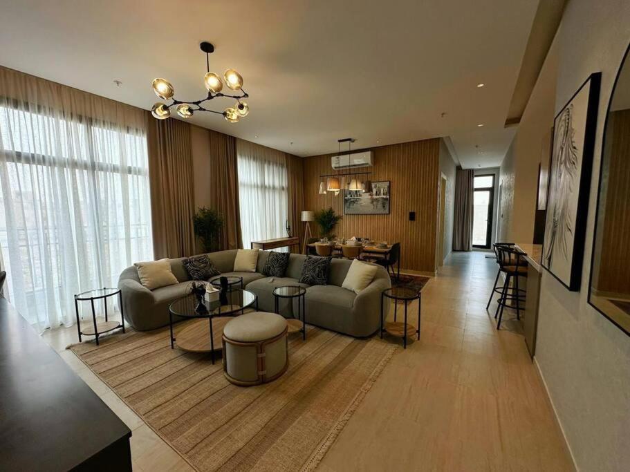 High Furnished Apt with Balcony